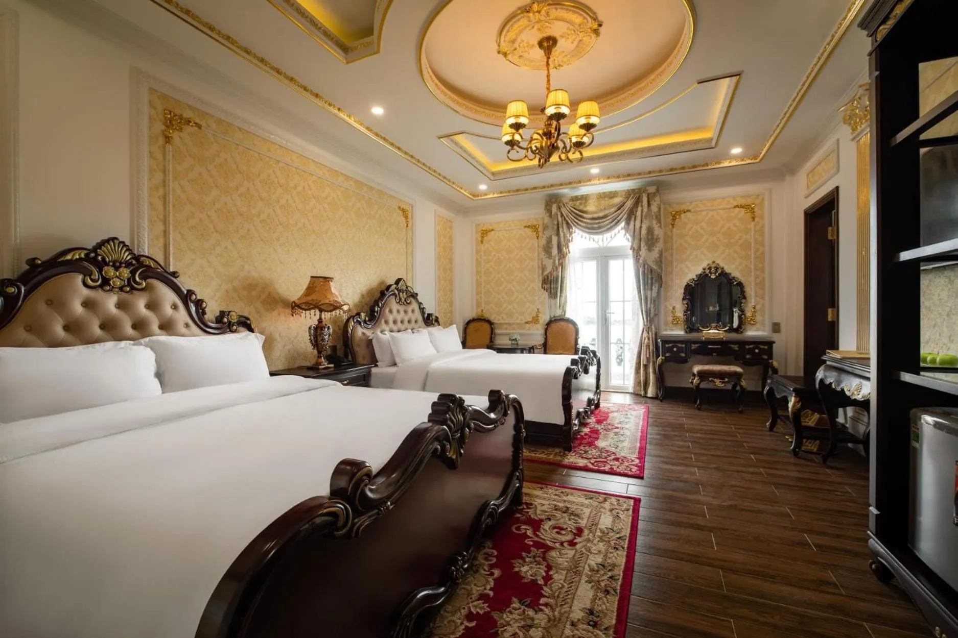 Bed in Dream Boutique Hotel