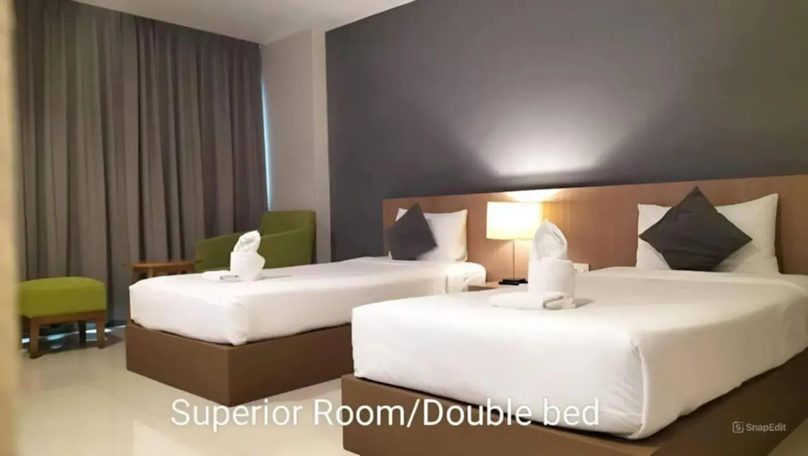 Bed in S Tara Grand Bed in S Tara Grand