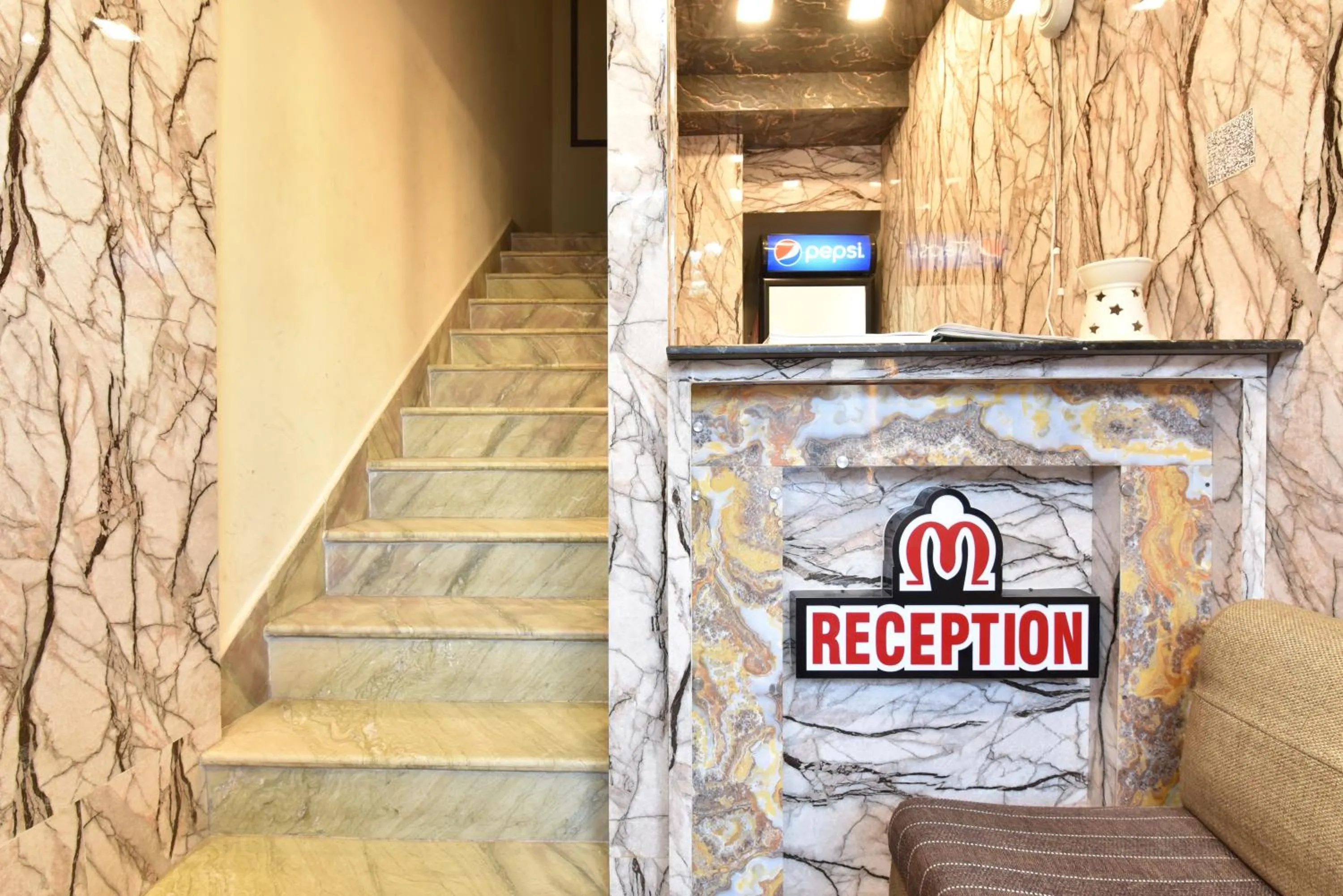 Facade/entrance in Hotel Dosa plaza