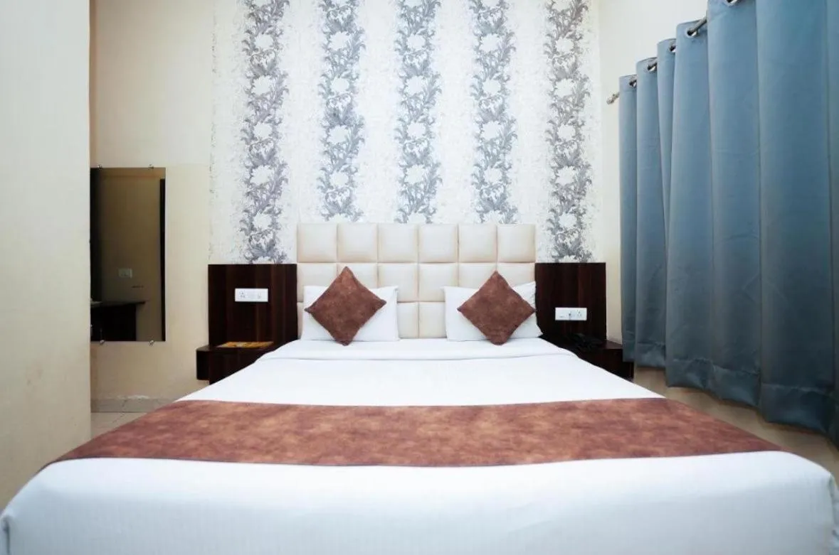 Bed in Hotel Dosa plaza