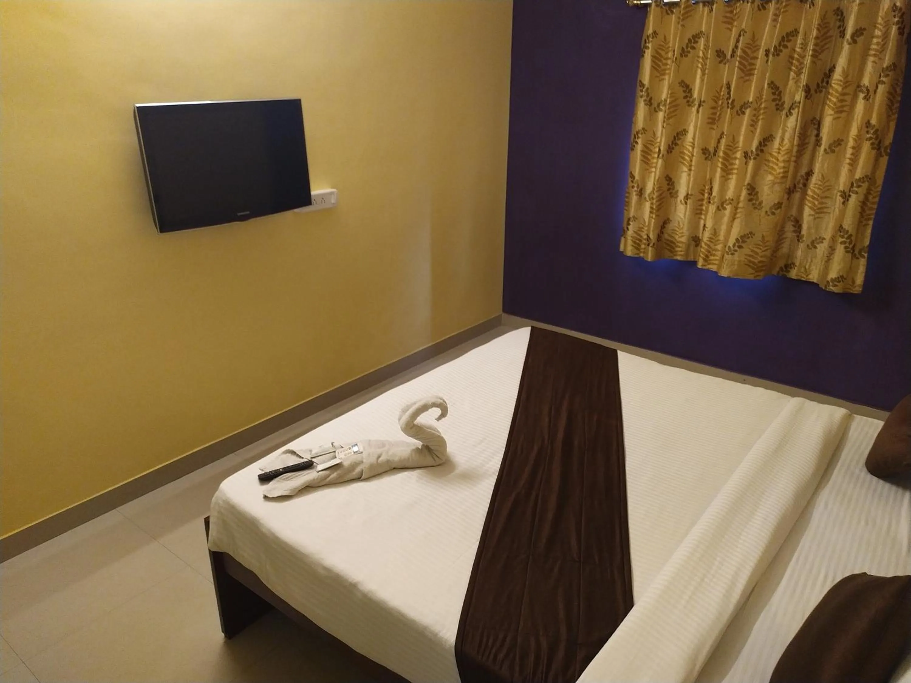 Bed in GT Residency-T Nagar