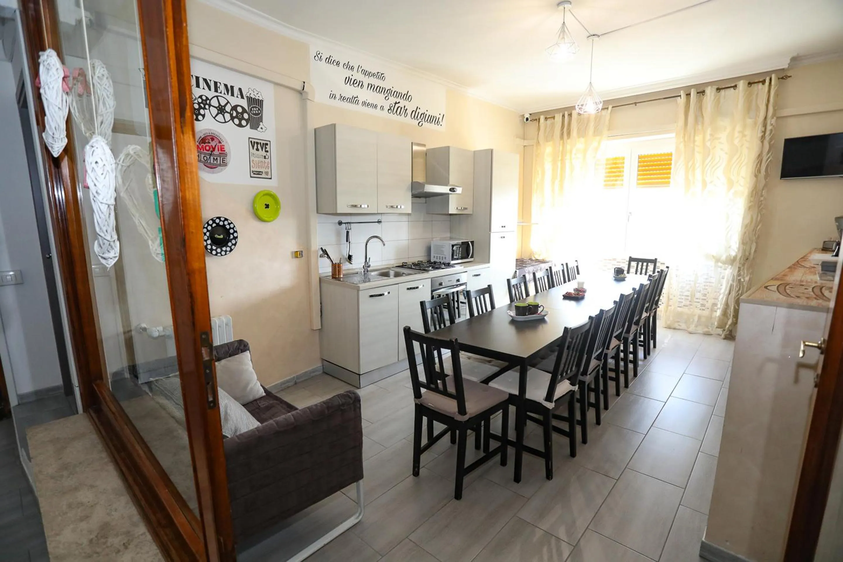 Movie Home Guesthouse