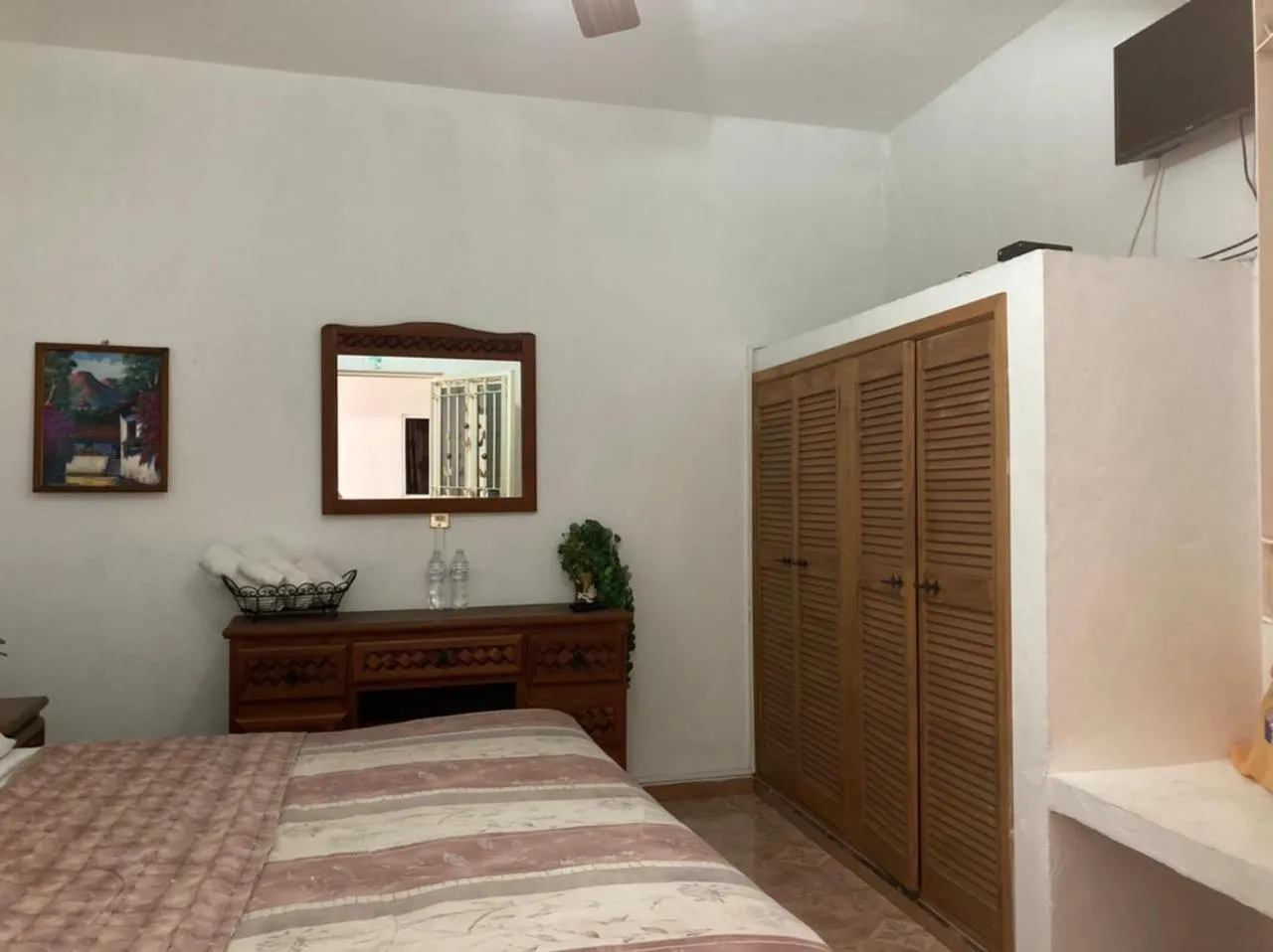 Bedroom, Bed in Hostal Casa Blanca