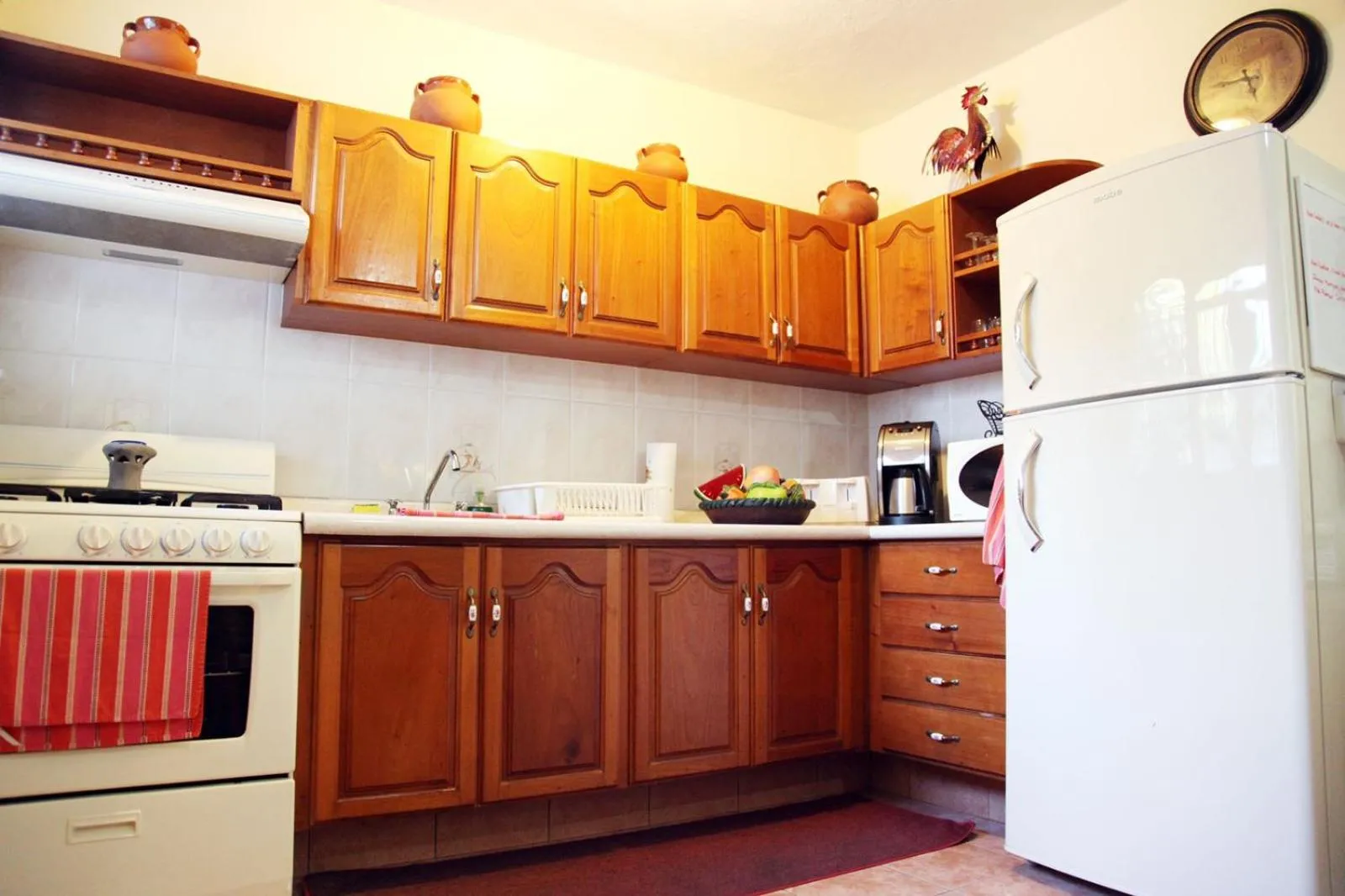 Kitchen or kitchenette in Hostal Casa Blanca