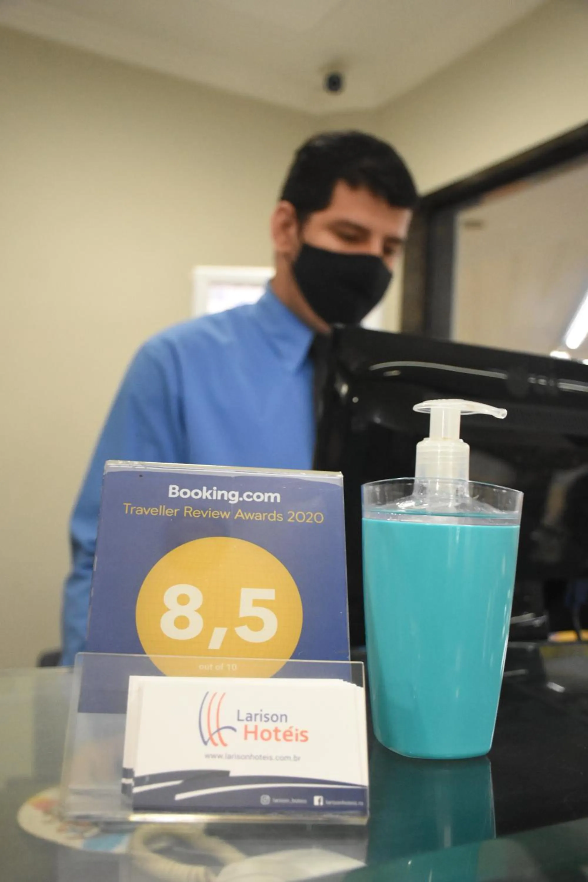 Staff in Larison Ji-Paraná by - Easy Hotéis