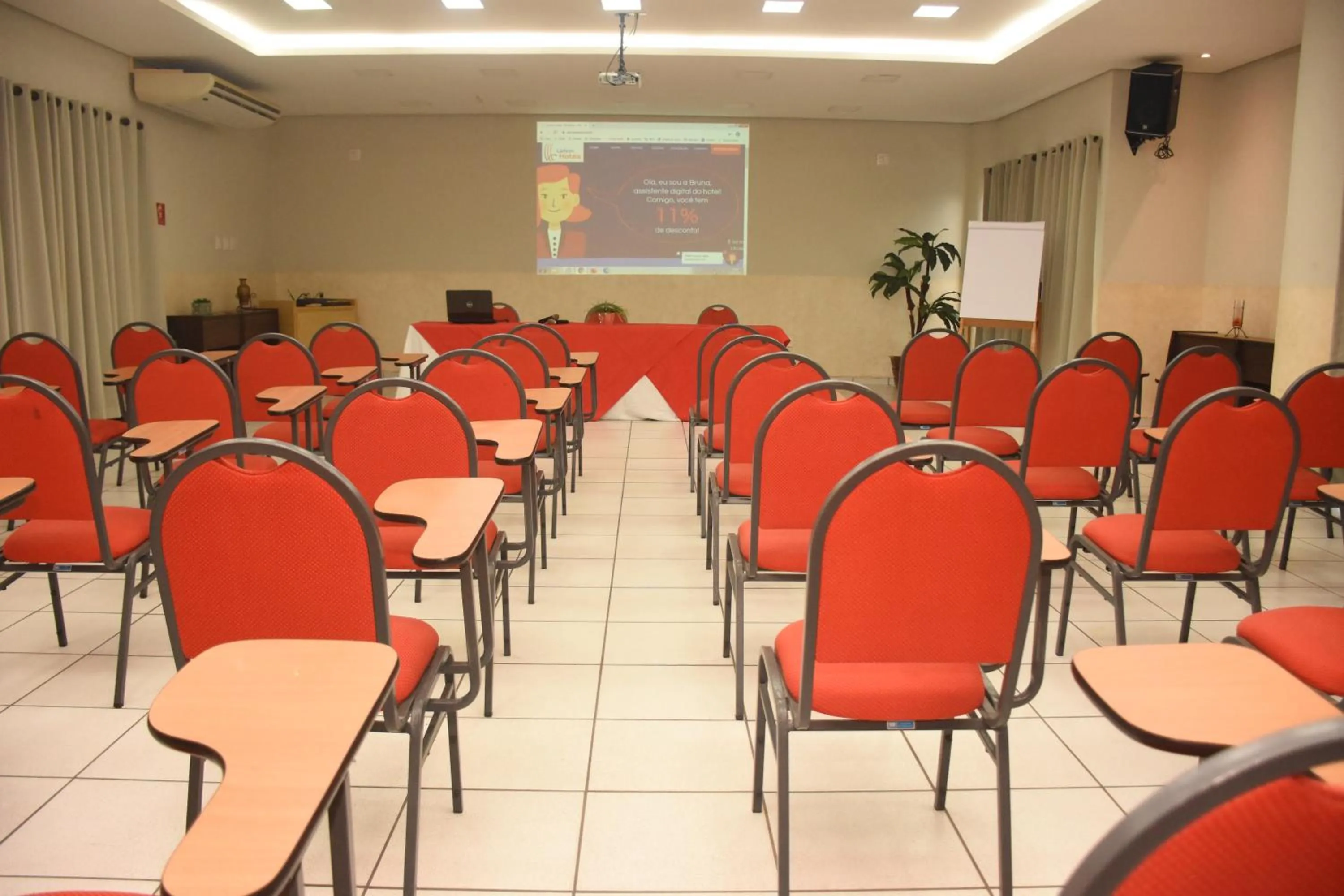 Business facilities in Larison Ji-Paraná by - Easy Hotéis