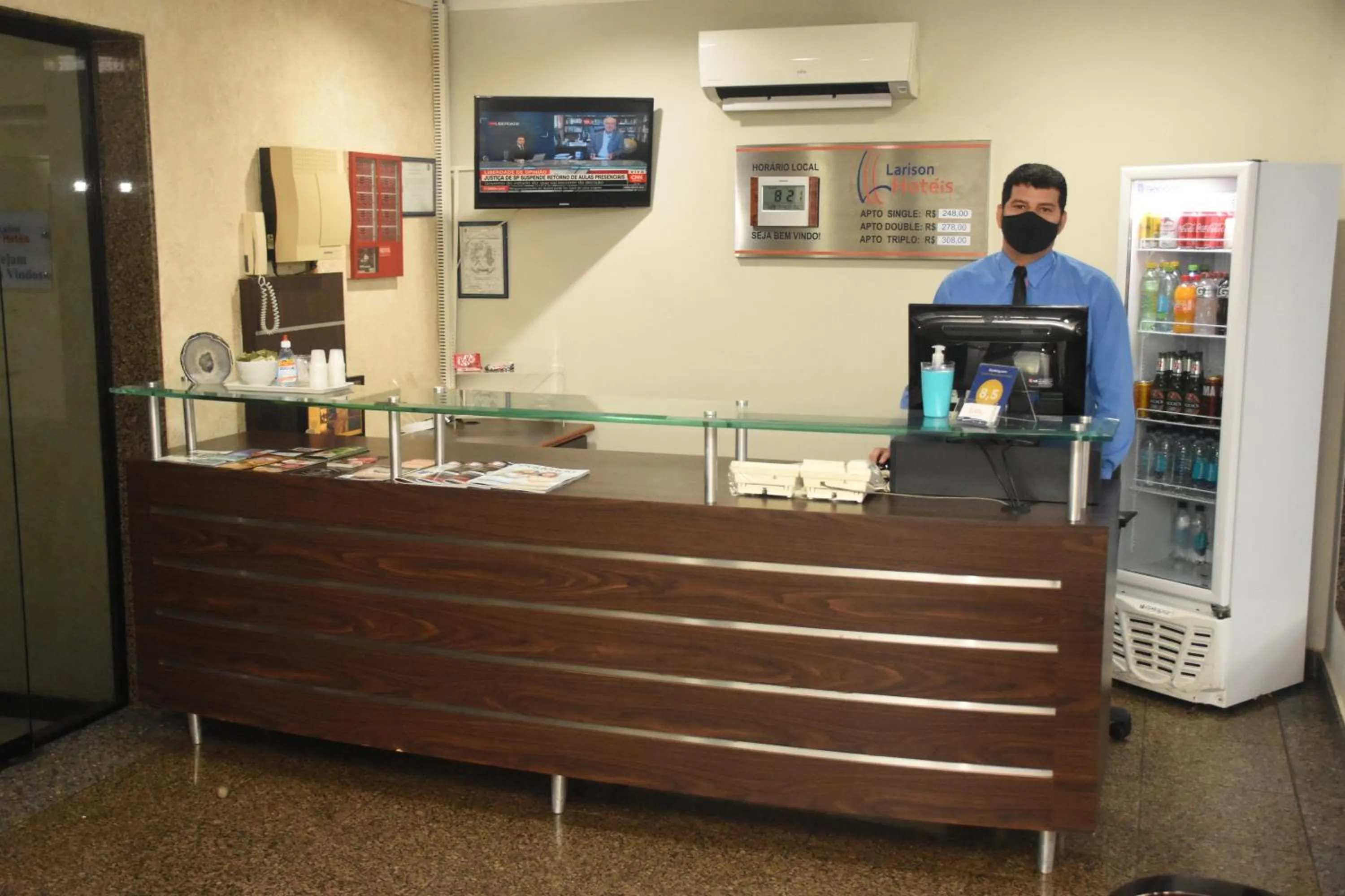 Staff in Larison Ji-Paraná by - Easy Hotéis