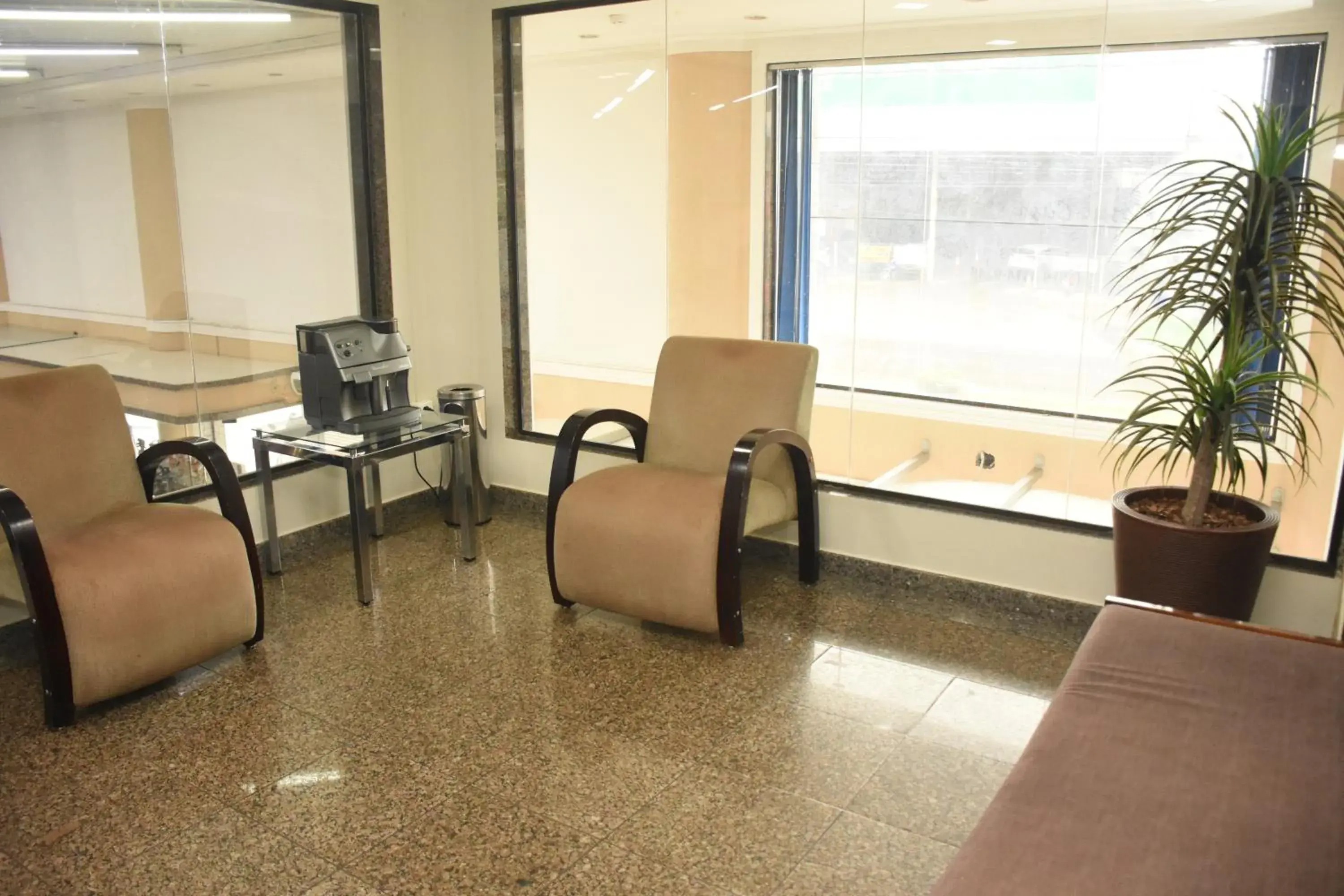 Lobby or reception in Larison Ji-Paraná by Easy Hotéis Lobby or reception in Larison Ji-Paraná by Easy Hotéis