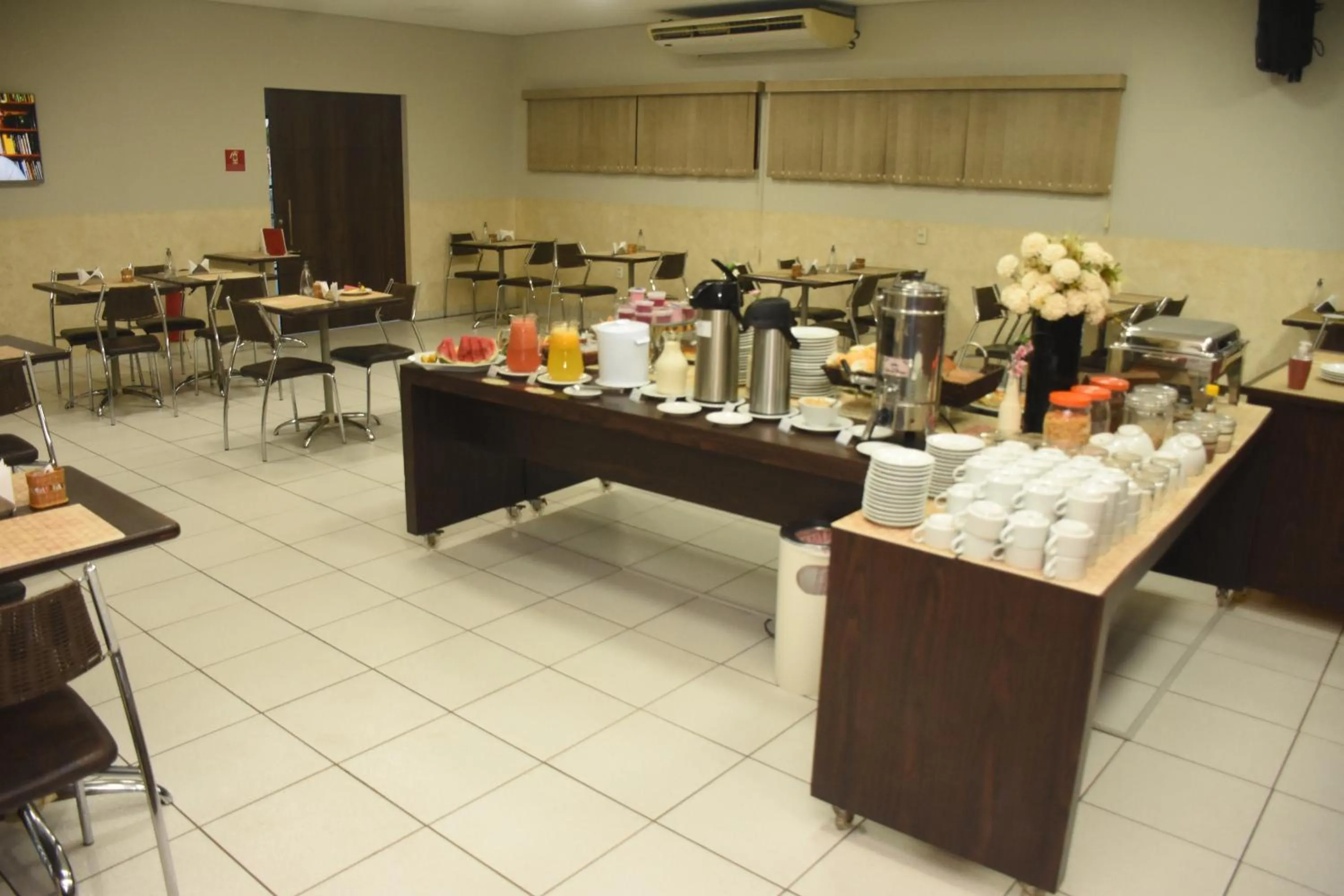 Restaurant/places to eat in Larison Ji-Paraná by - Easy Hotéis