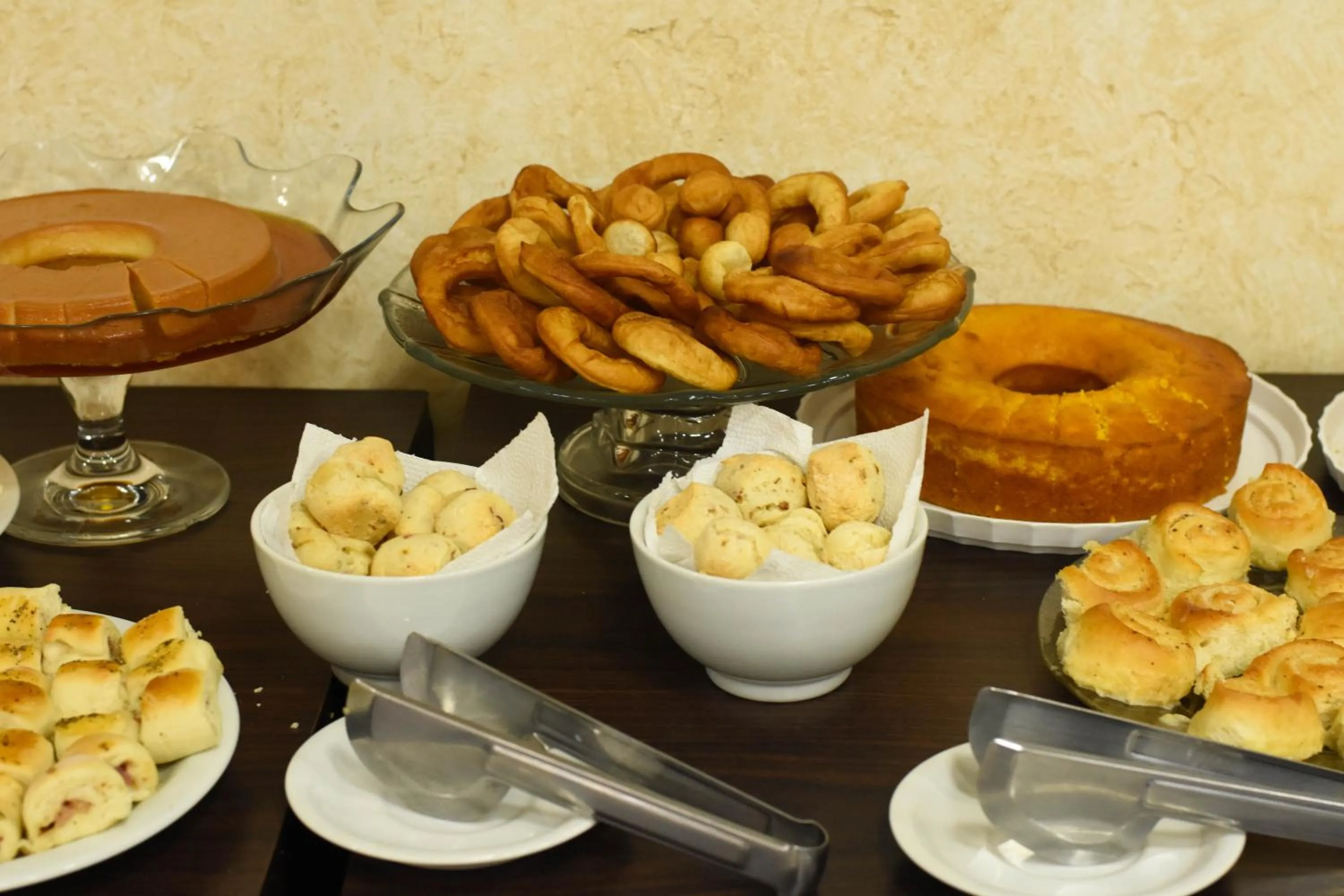 Food in Larison Ji-Paraná by - Easy Hotéis