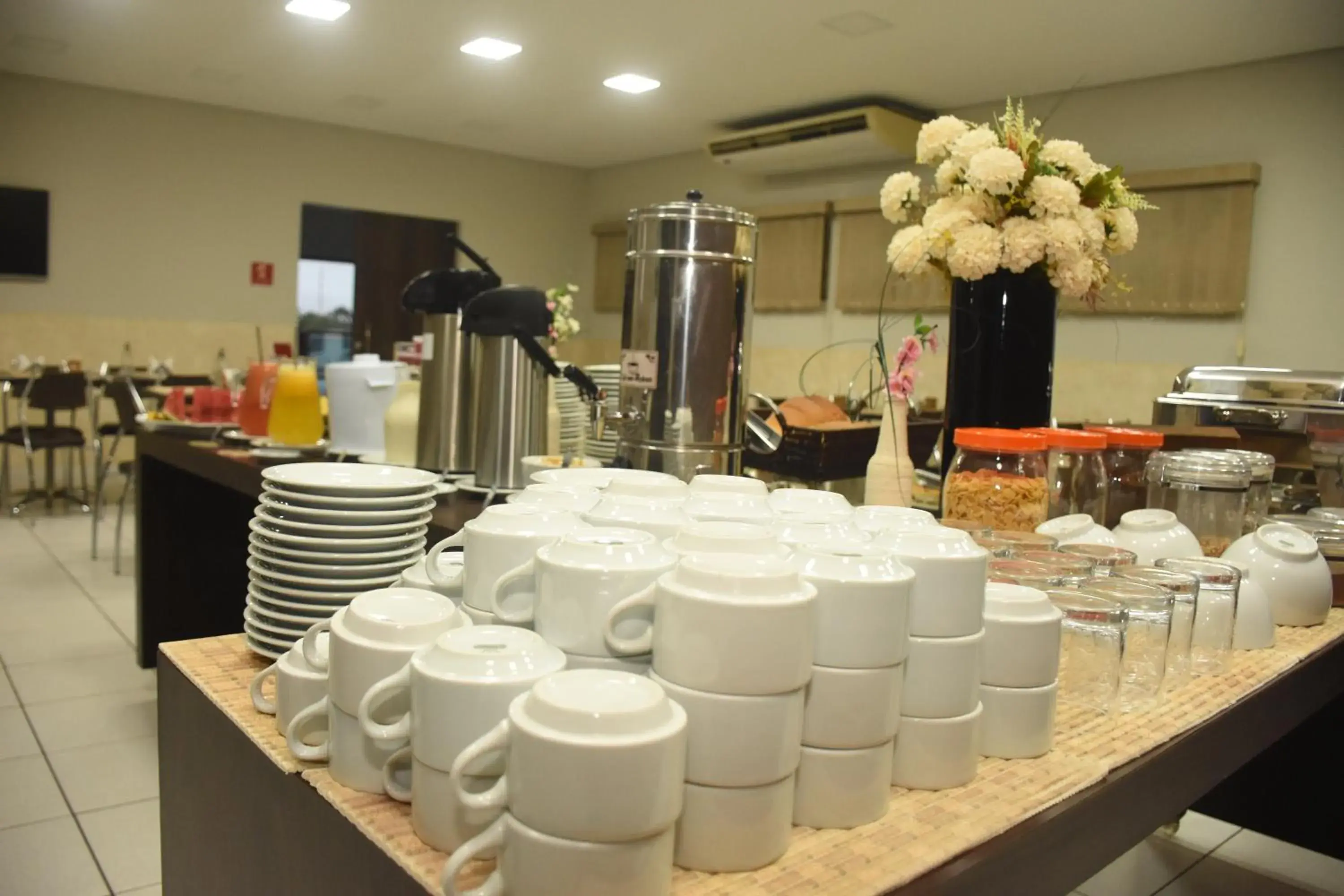 Restaurant/places to eat in Larison Ji-Paraná by Easy Hotéis Restaurant/places to eat in Larison Ji-Paraná by Easy Hotéis