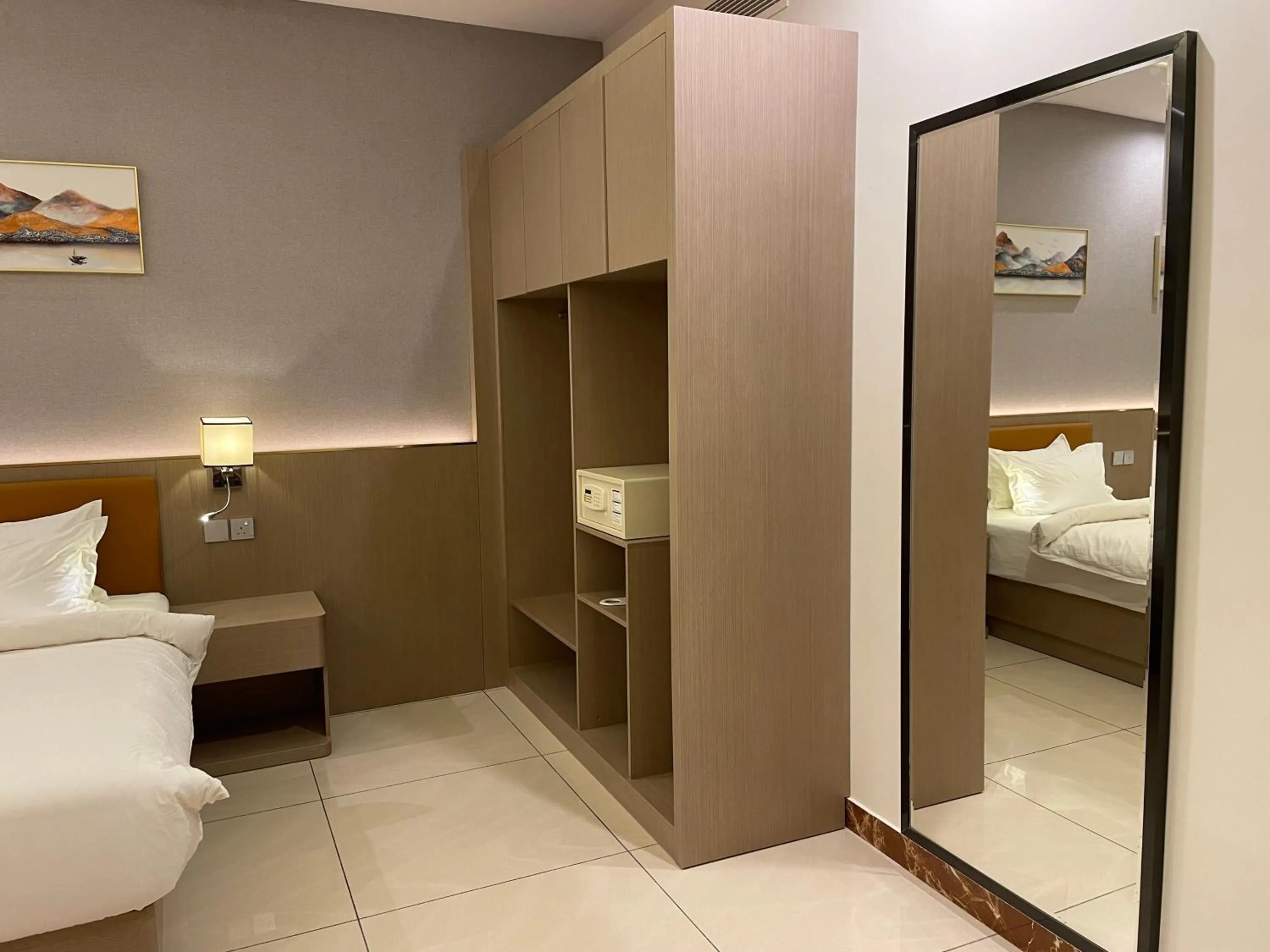 Bed in Season Inn Hotel_Al Hail