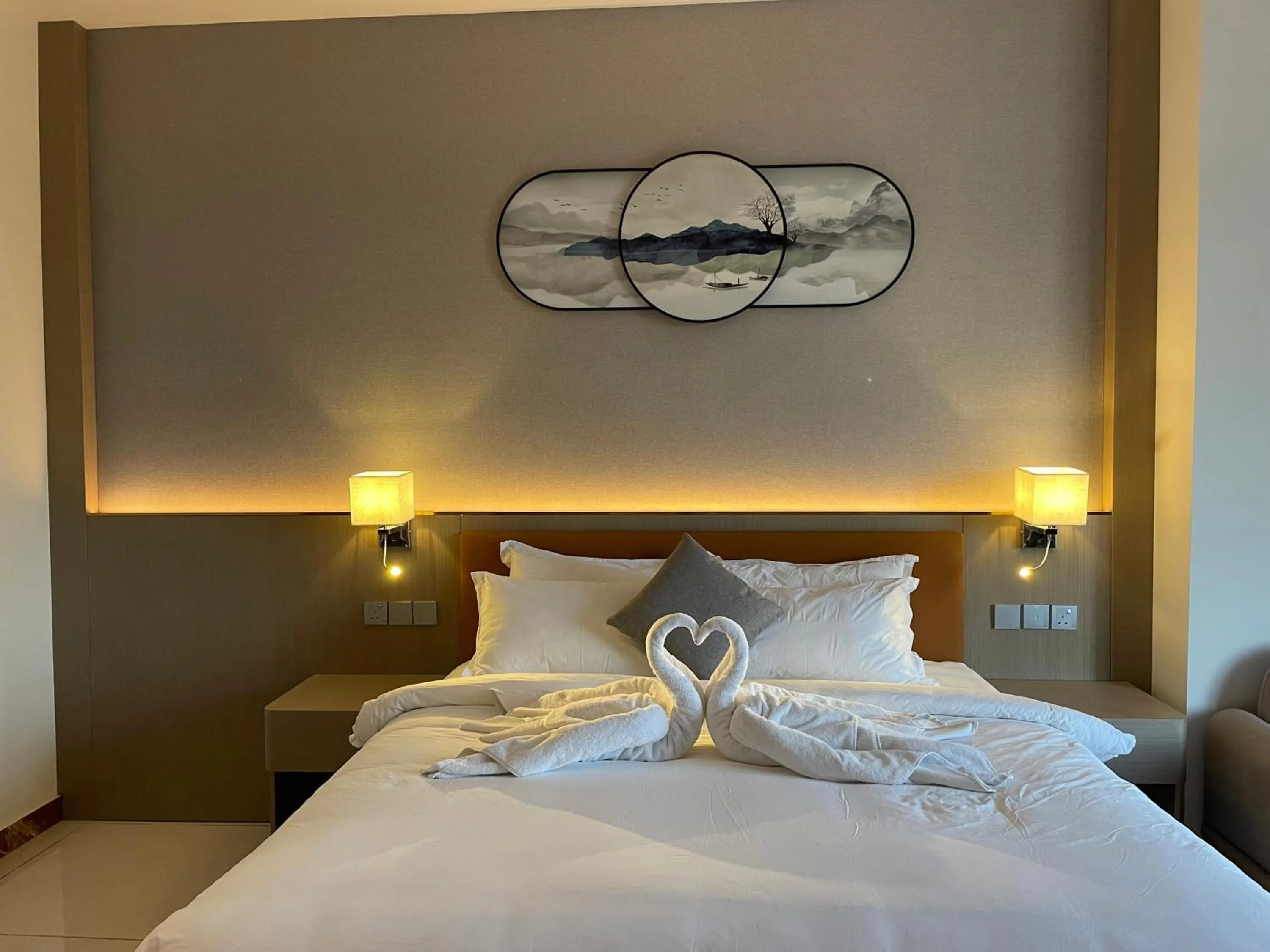Bed in Season Inn Hotel_Al Hail