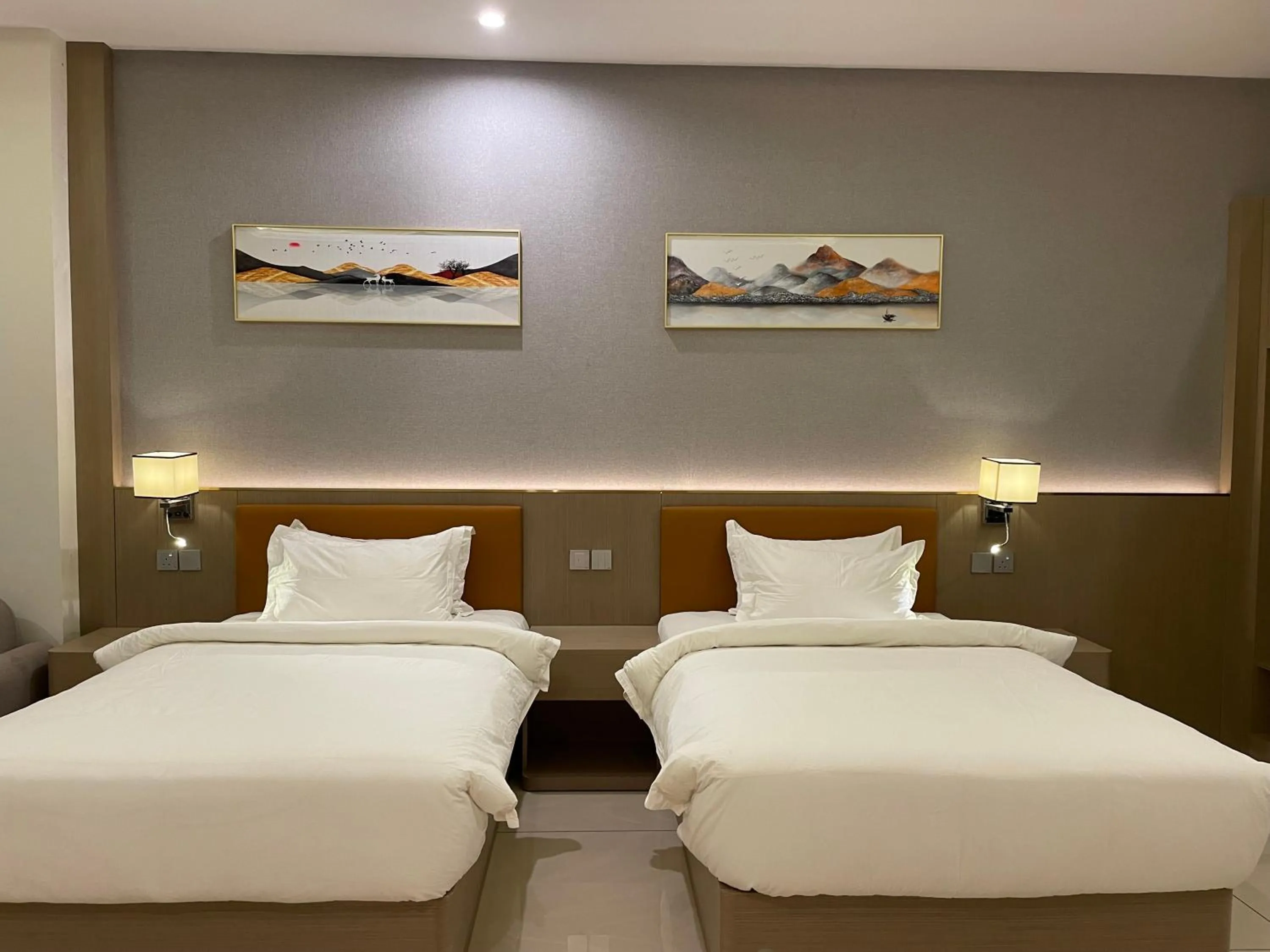 Bed in Season Inn Hotel_Al Hail