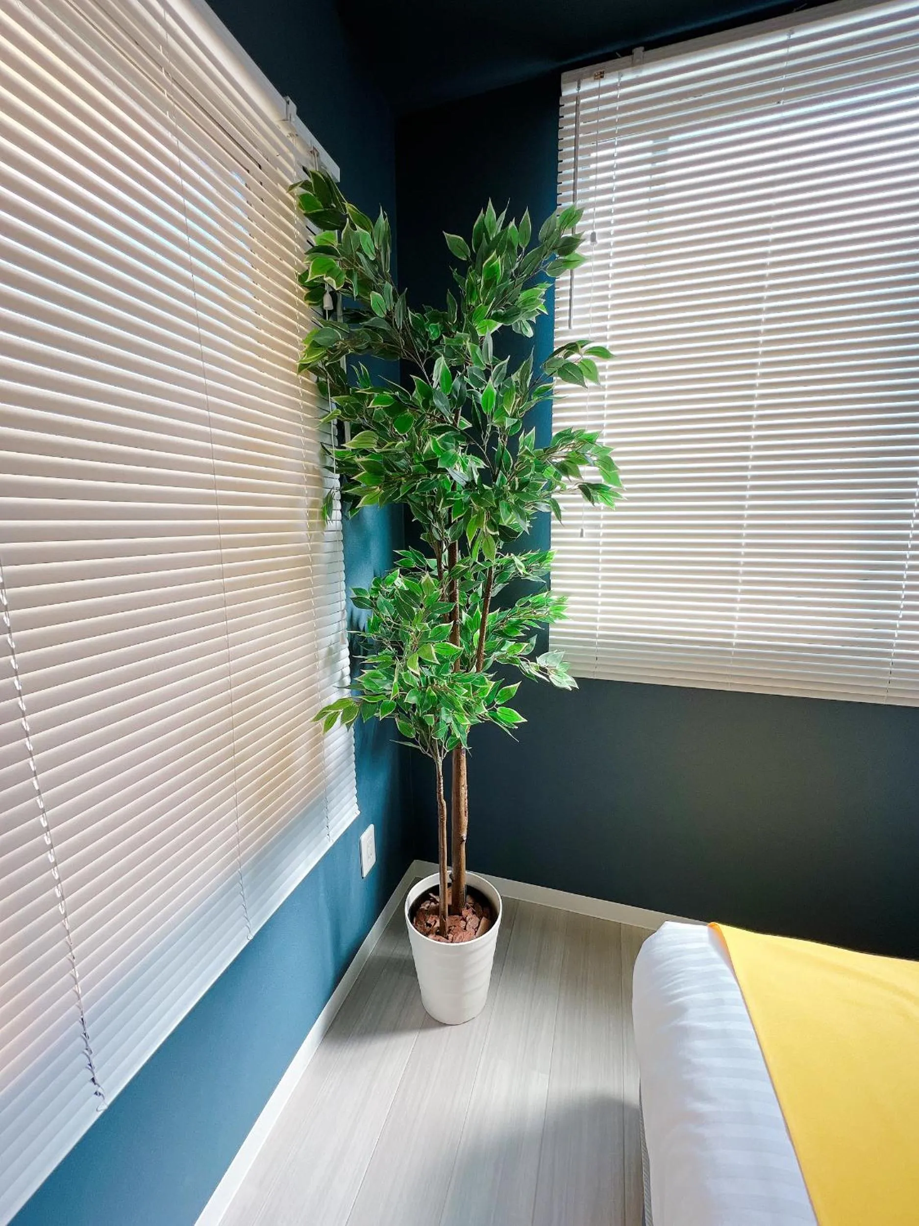 Bed in OUCHI HOTEL Nagarekawa with Dogs