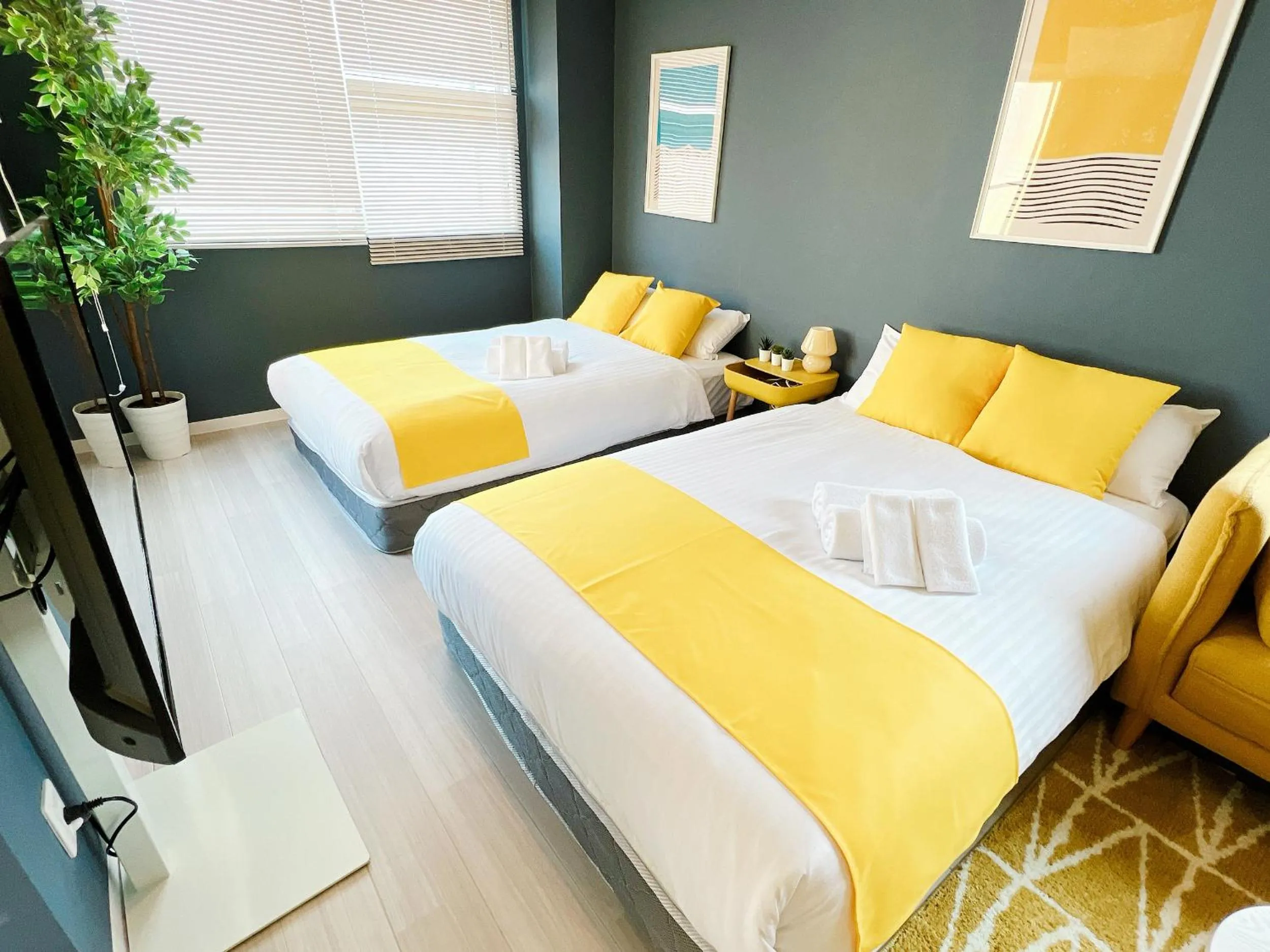 Bed in OUCHI HOTEL Nagarekawa with Dogs