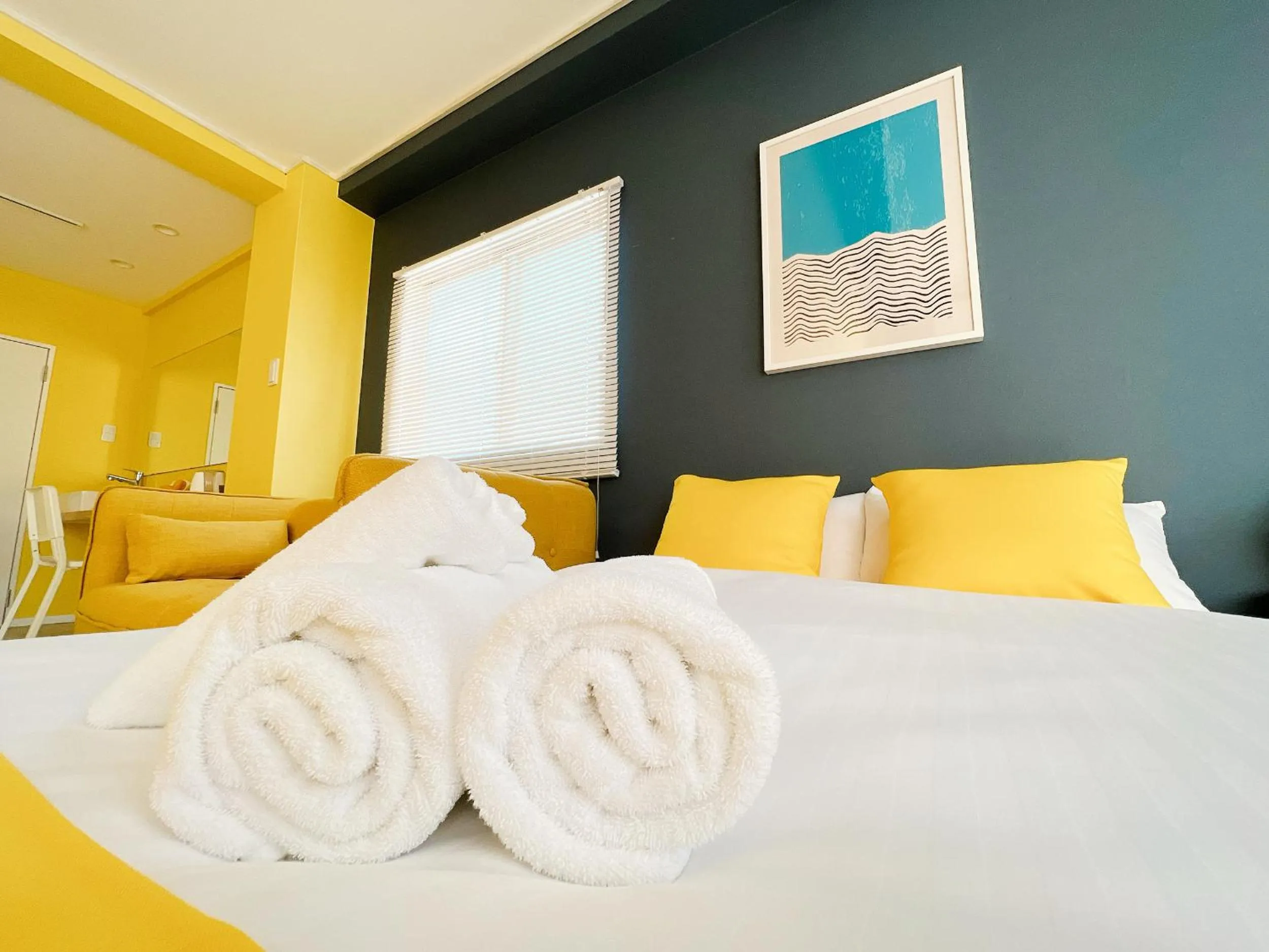 Bed in OUCHI HOTEL Nagarekawa with Dogs