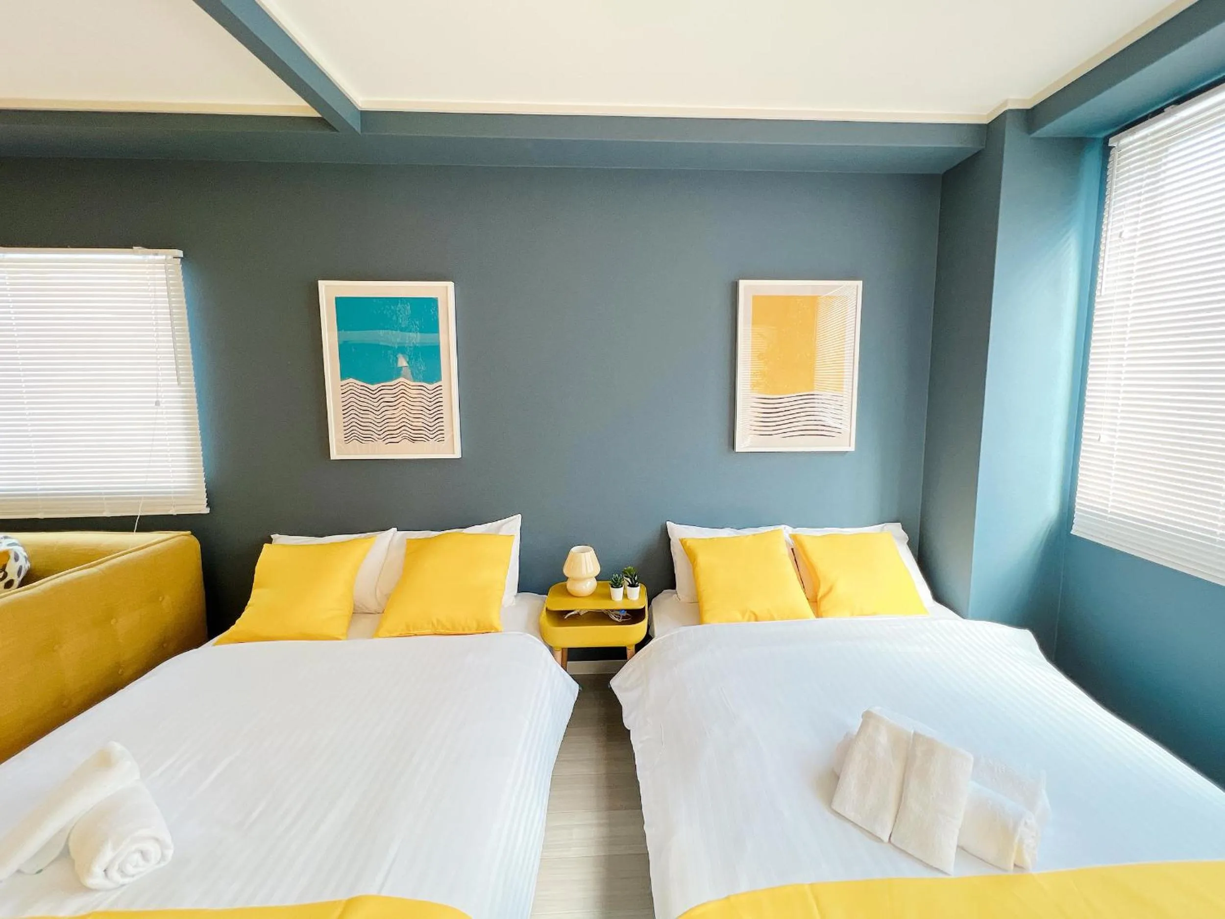 Bed in OUCHI HOTEL Nagarekawa with Dogs