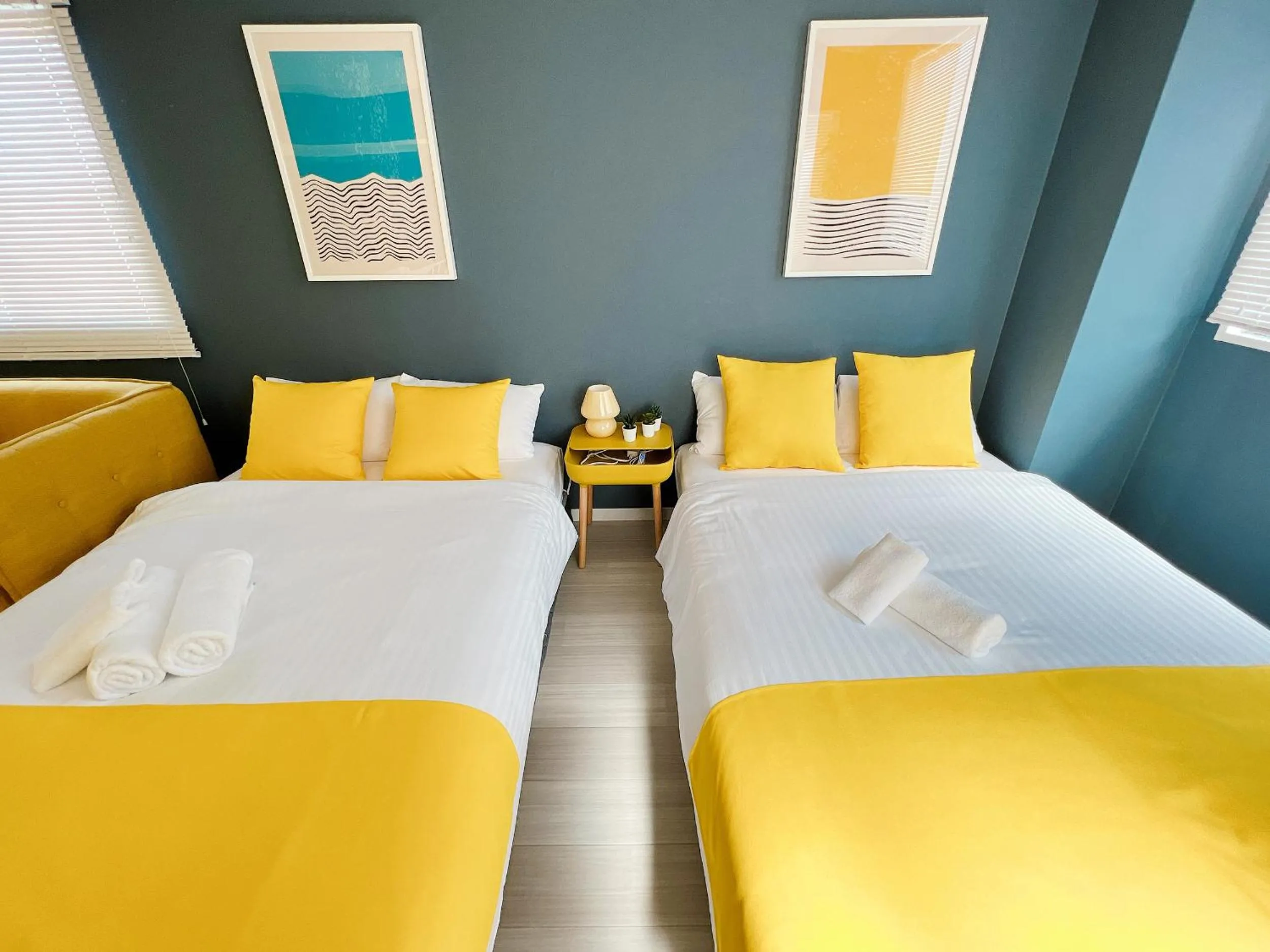 Bed in OUCHI HOTEL Nagarekawa with Dogs