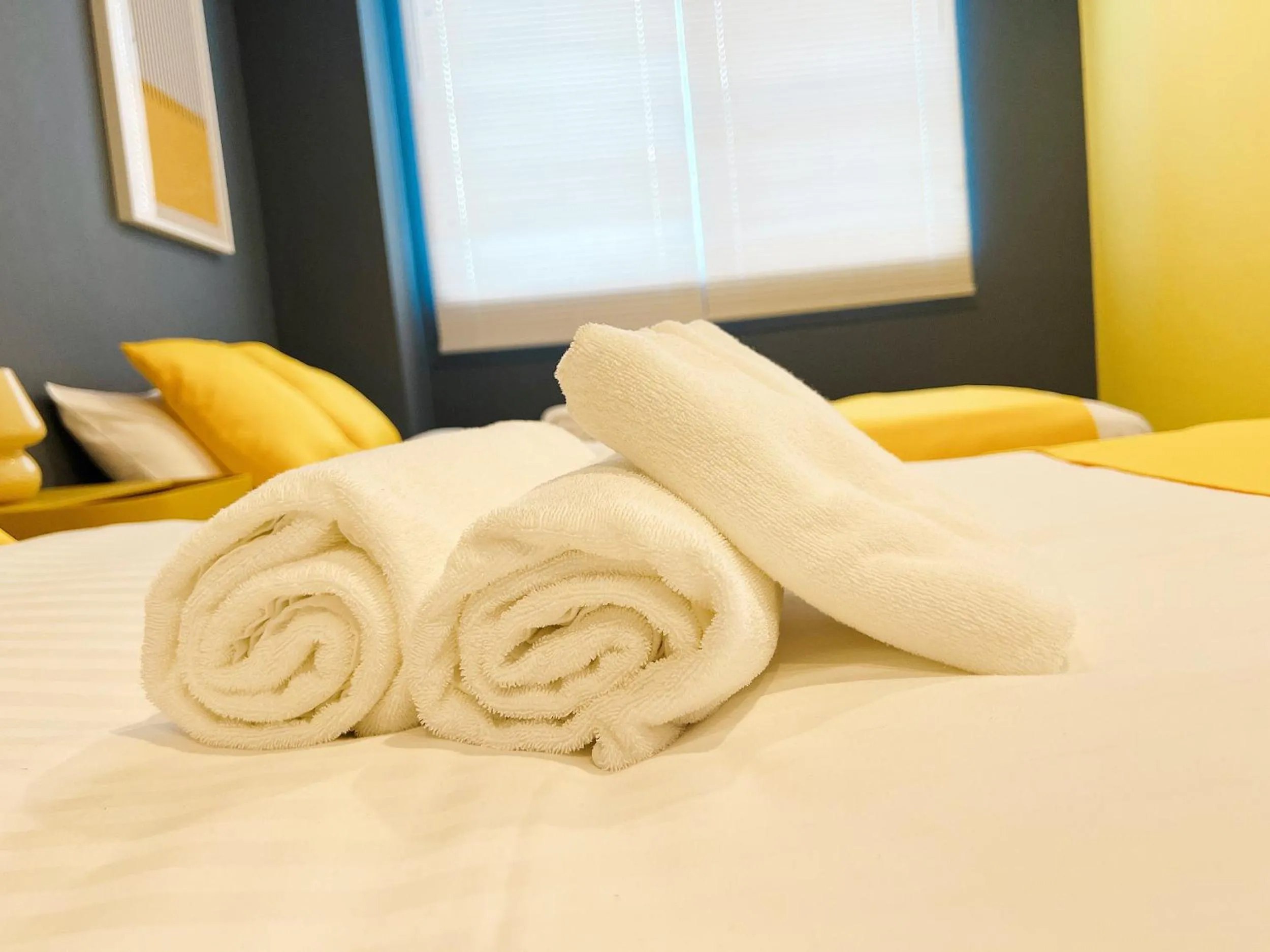 Bed in OUCHI HOTEL Nagarekawa with Dogs