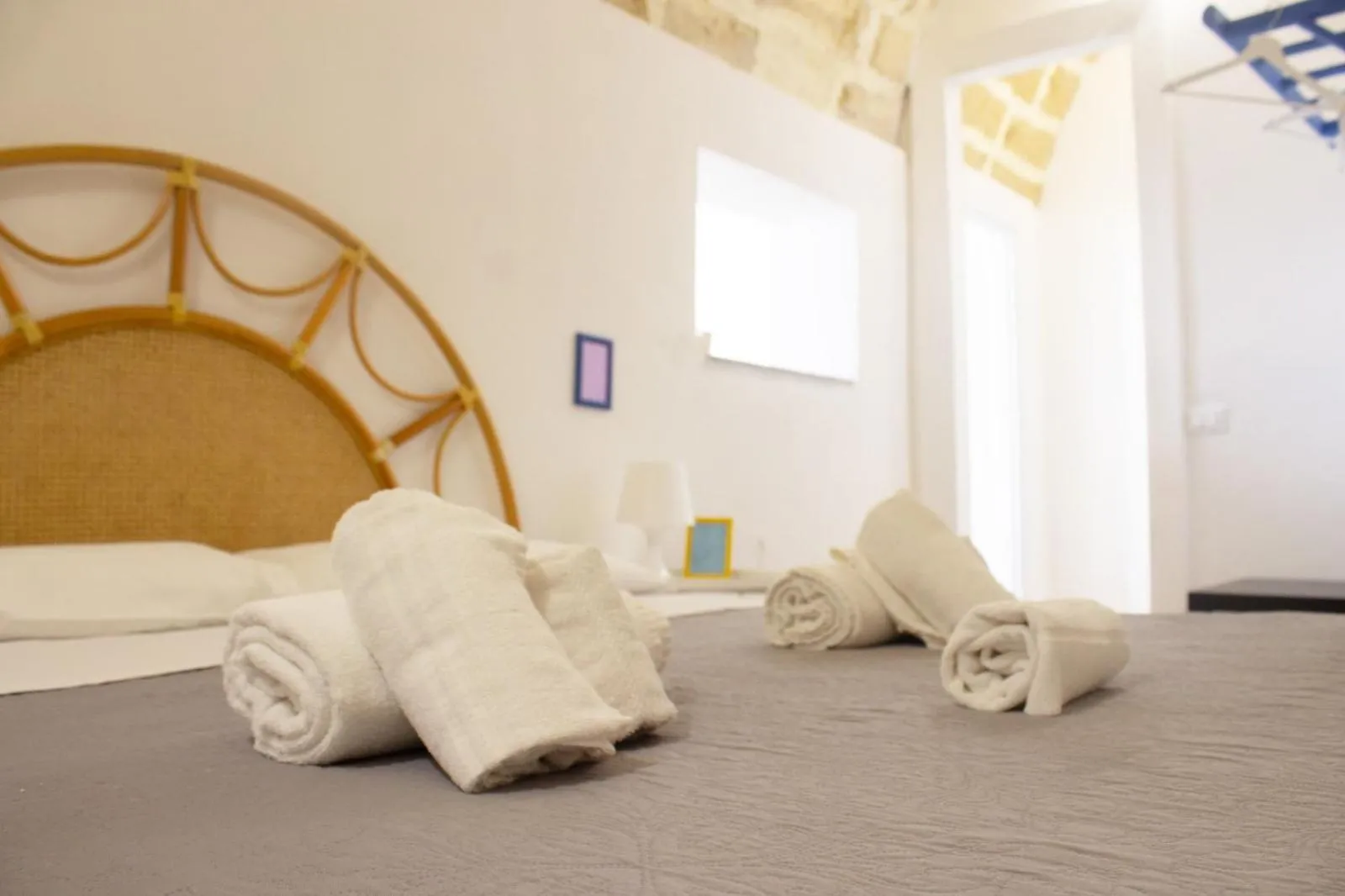 Bed in Terrasini 2000 Home Holidays
