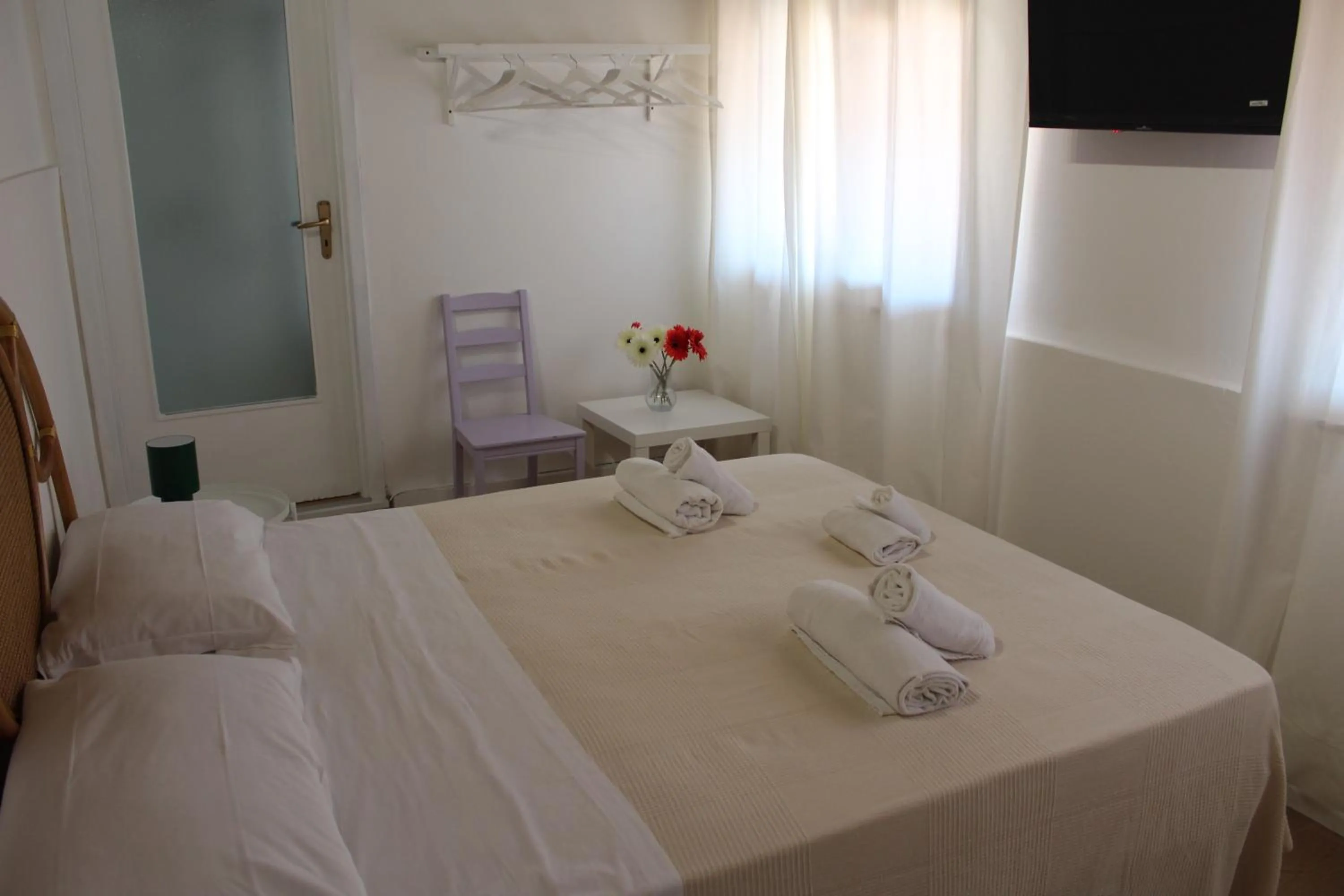 Bed in Terrasini 2000 Home Holidays