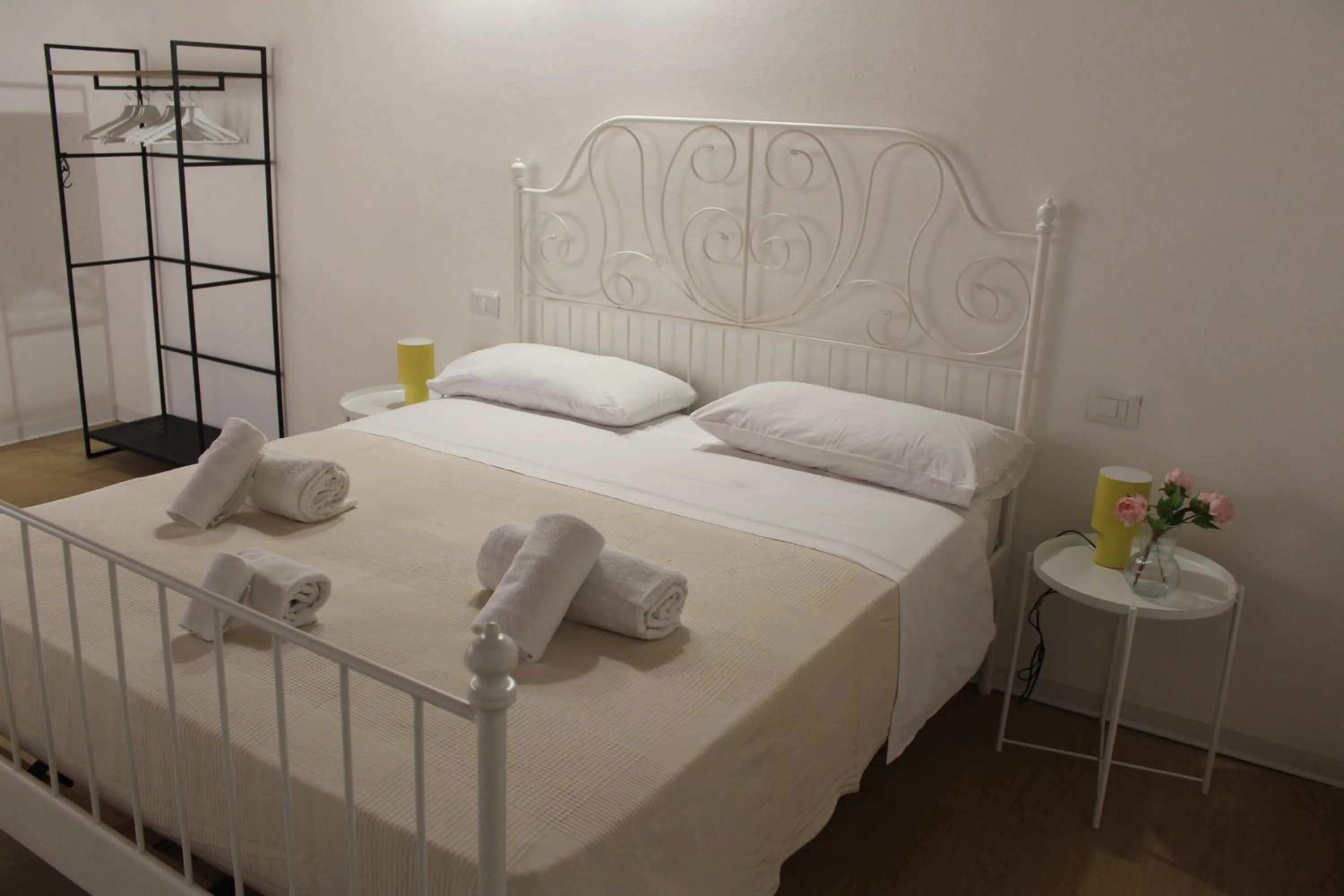 Bed in Terrasini 2000 Home Holidays