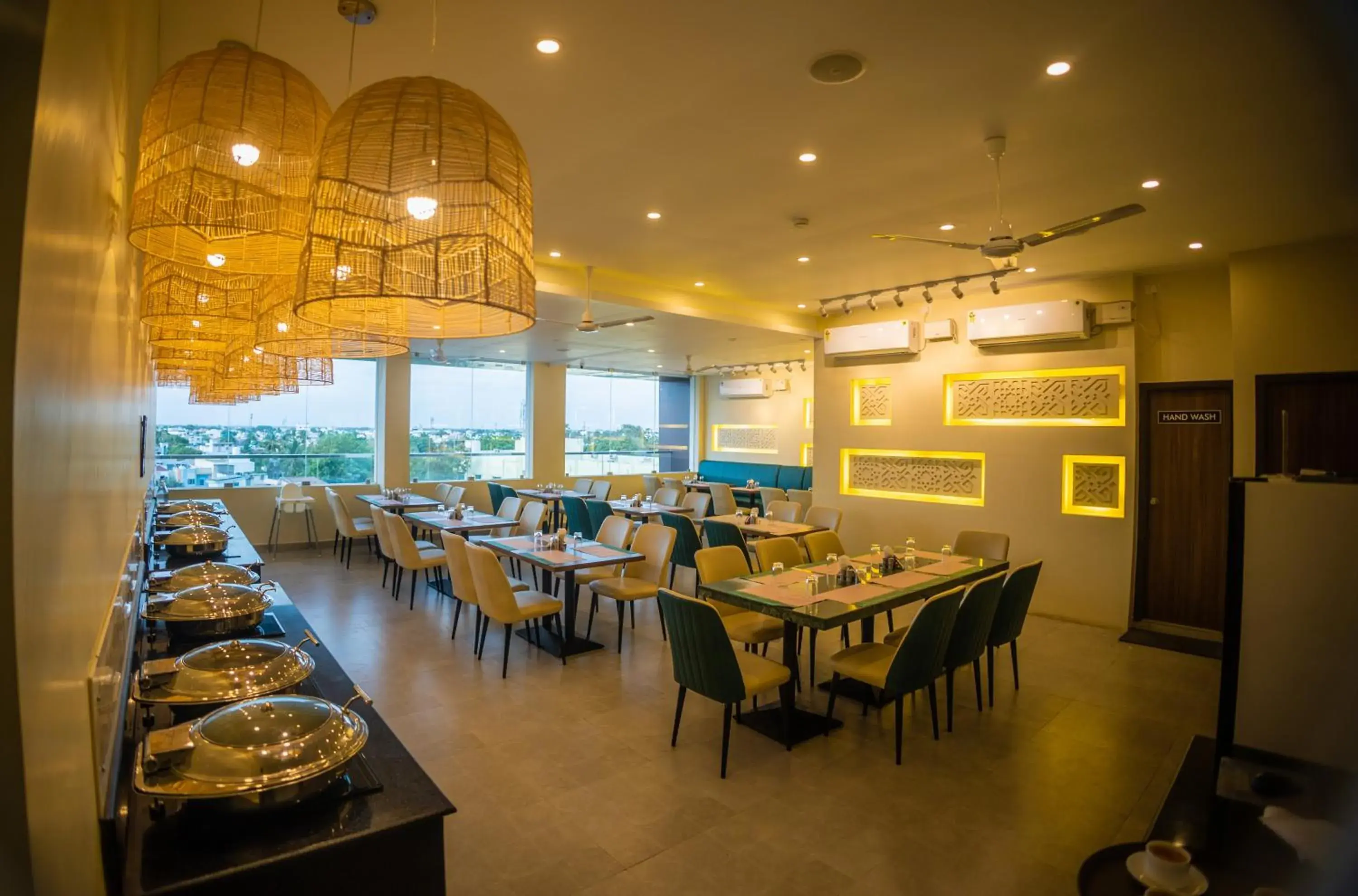 Restaurant/places to eat in CORAL RESIDENCY Restaurant/places to eat in CORAL RESIDENCY