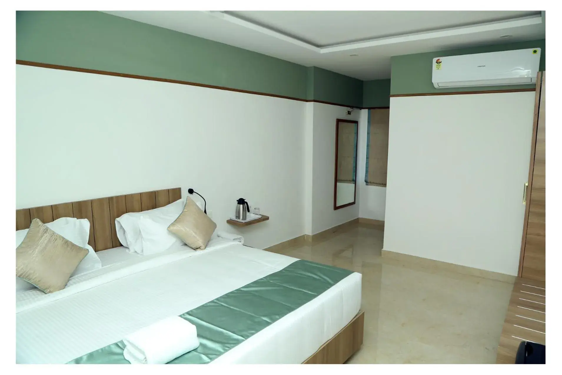 Bed in CORAL RESIDENCY Bed in CORAL RESIDENCY