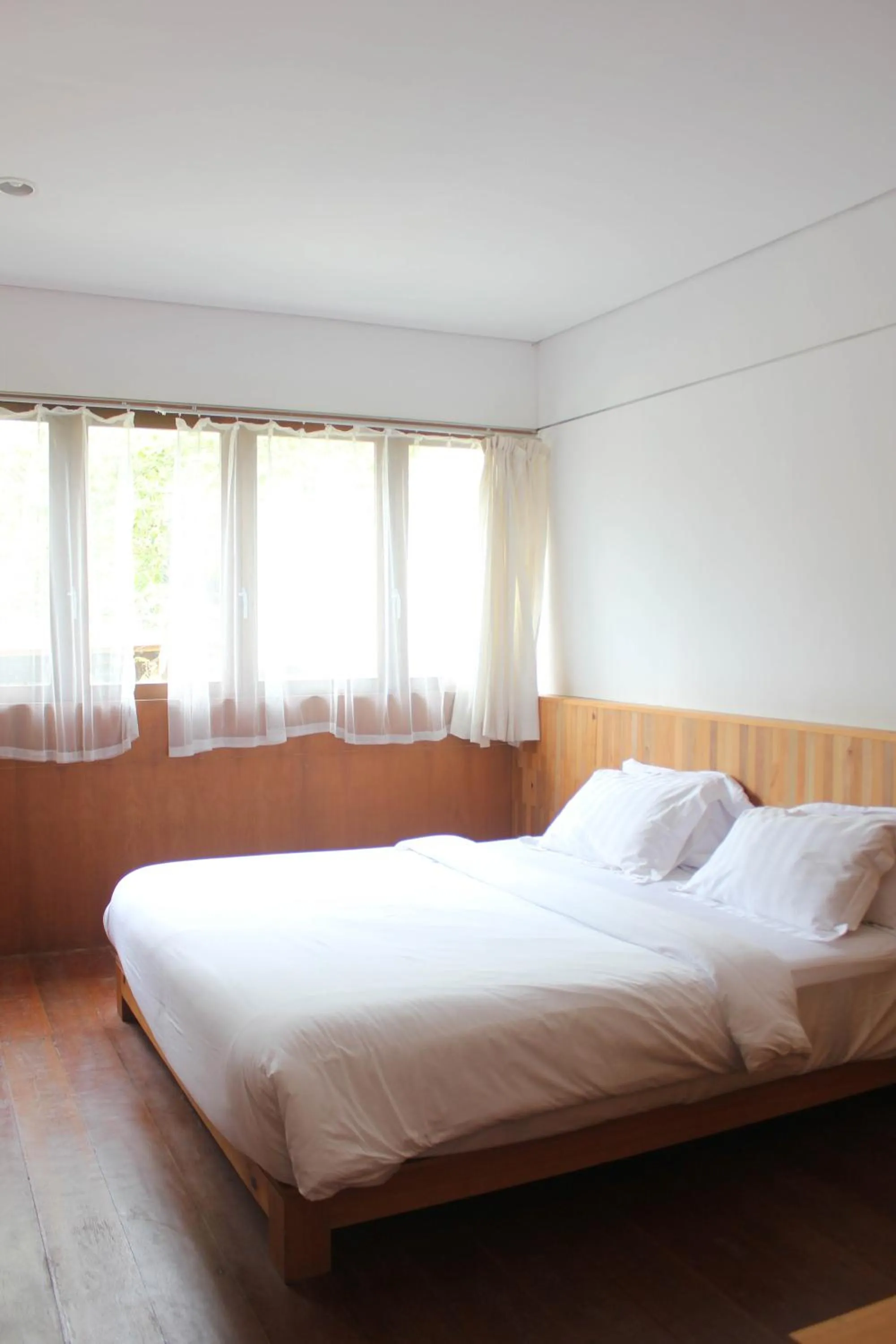 Bed in Natuna Dive Resort