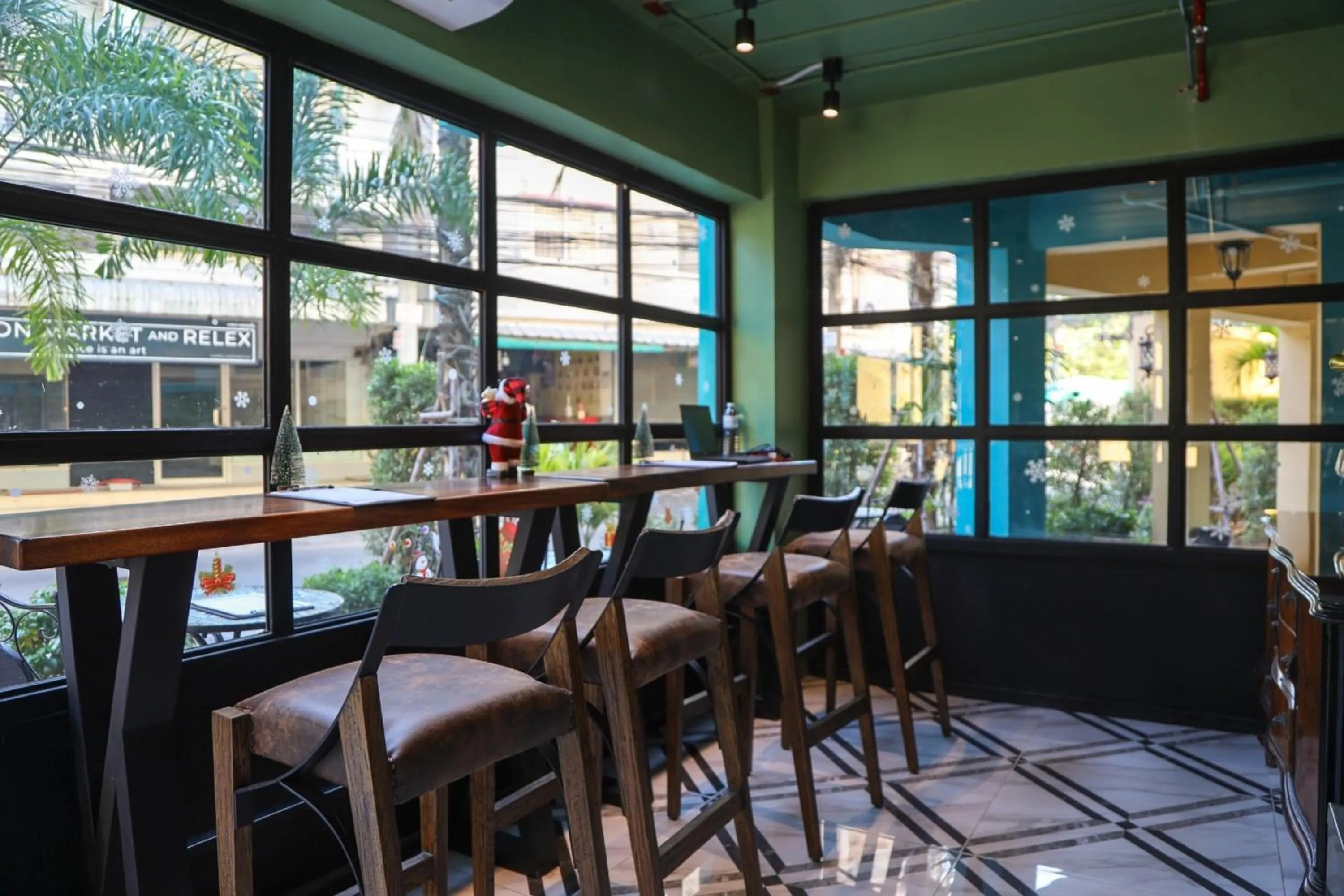 Restaurant/places to eat in The Quba Boutique Hotel Pattaya