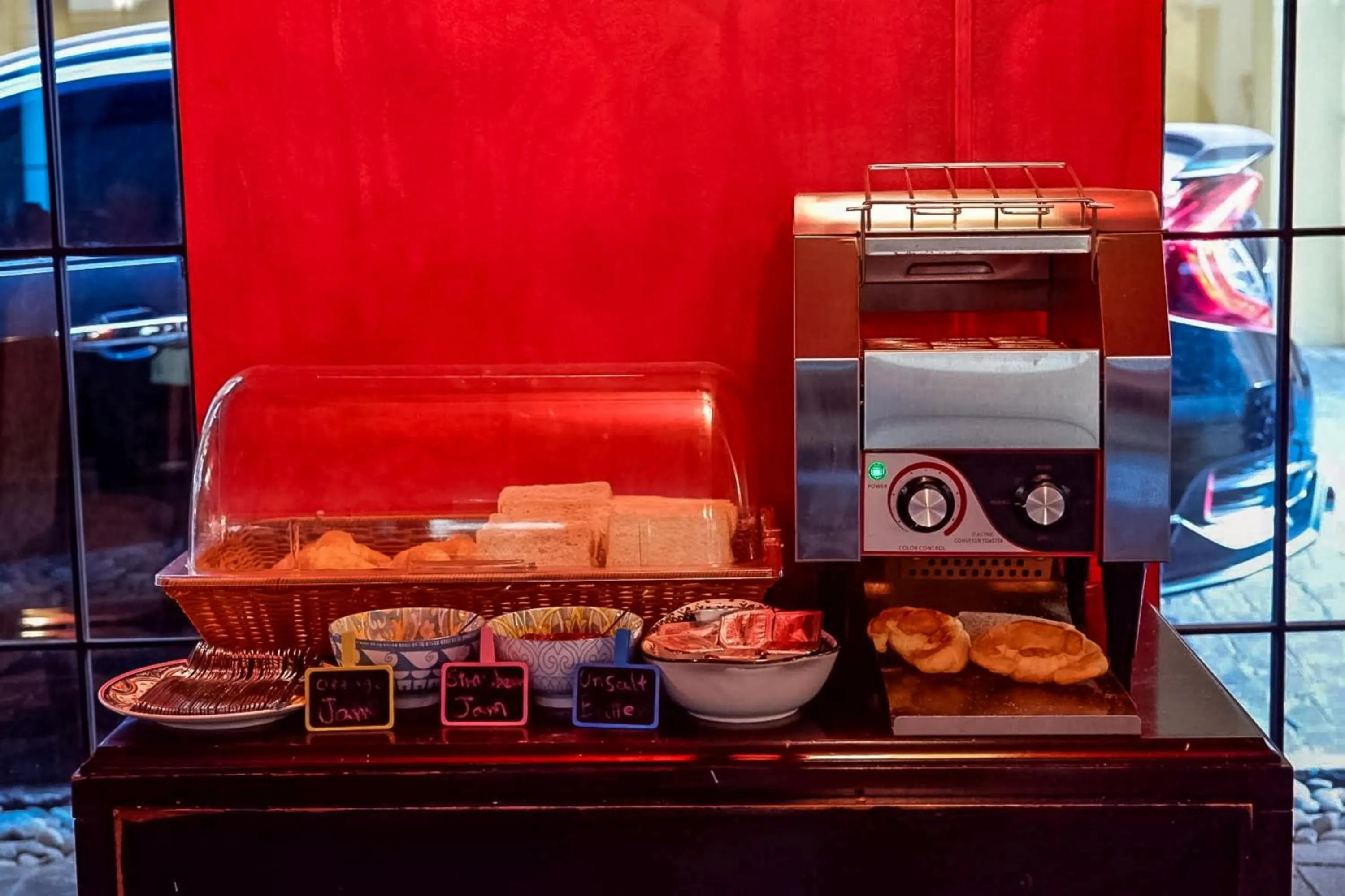 Restaurant/places to eat in The Quba Boutique Hotel Pattaya