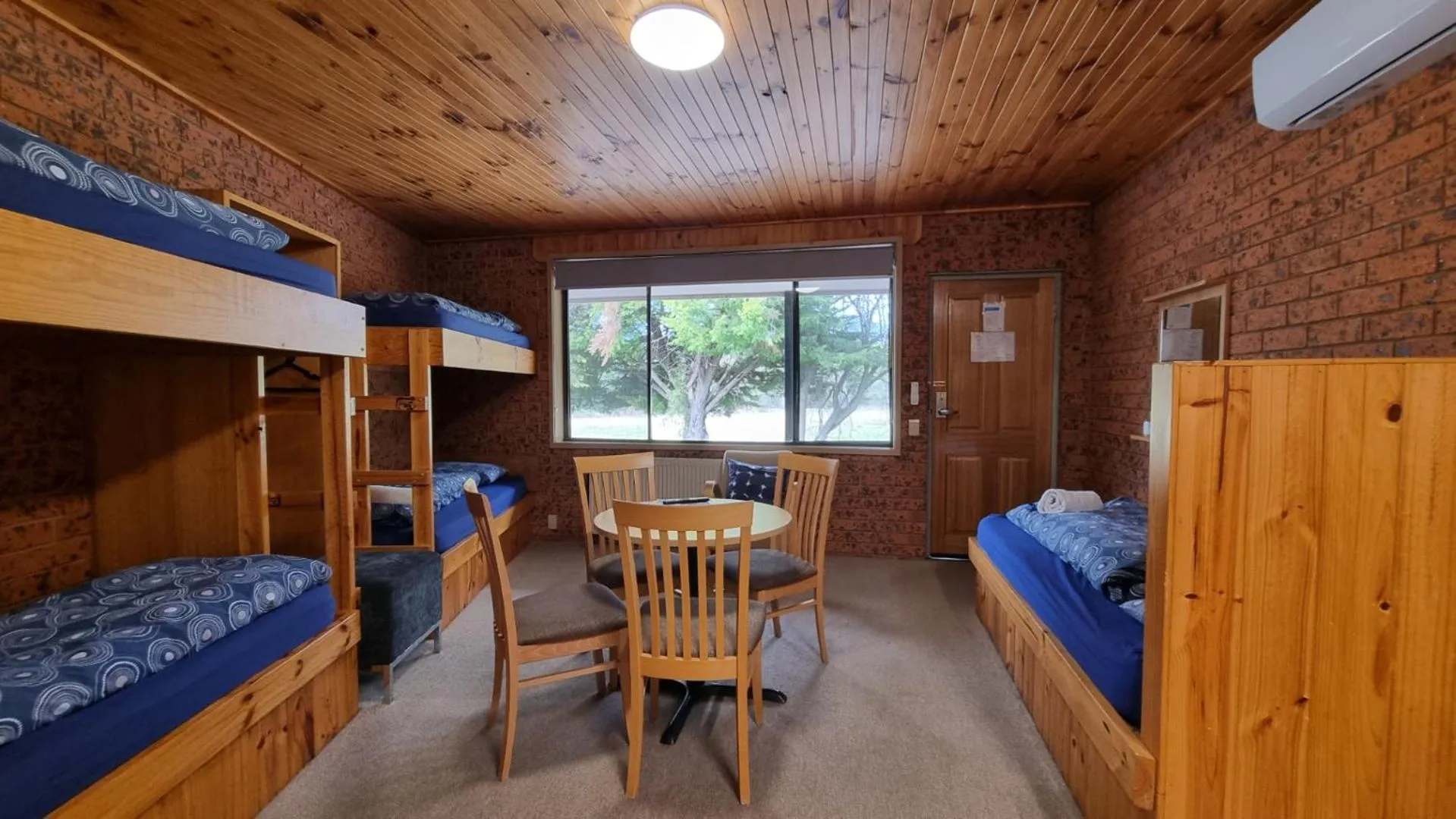 Bed in Merrijig Motor Inn