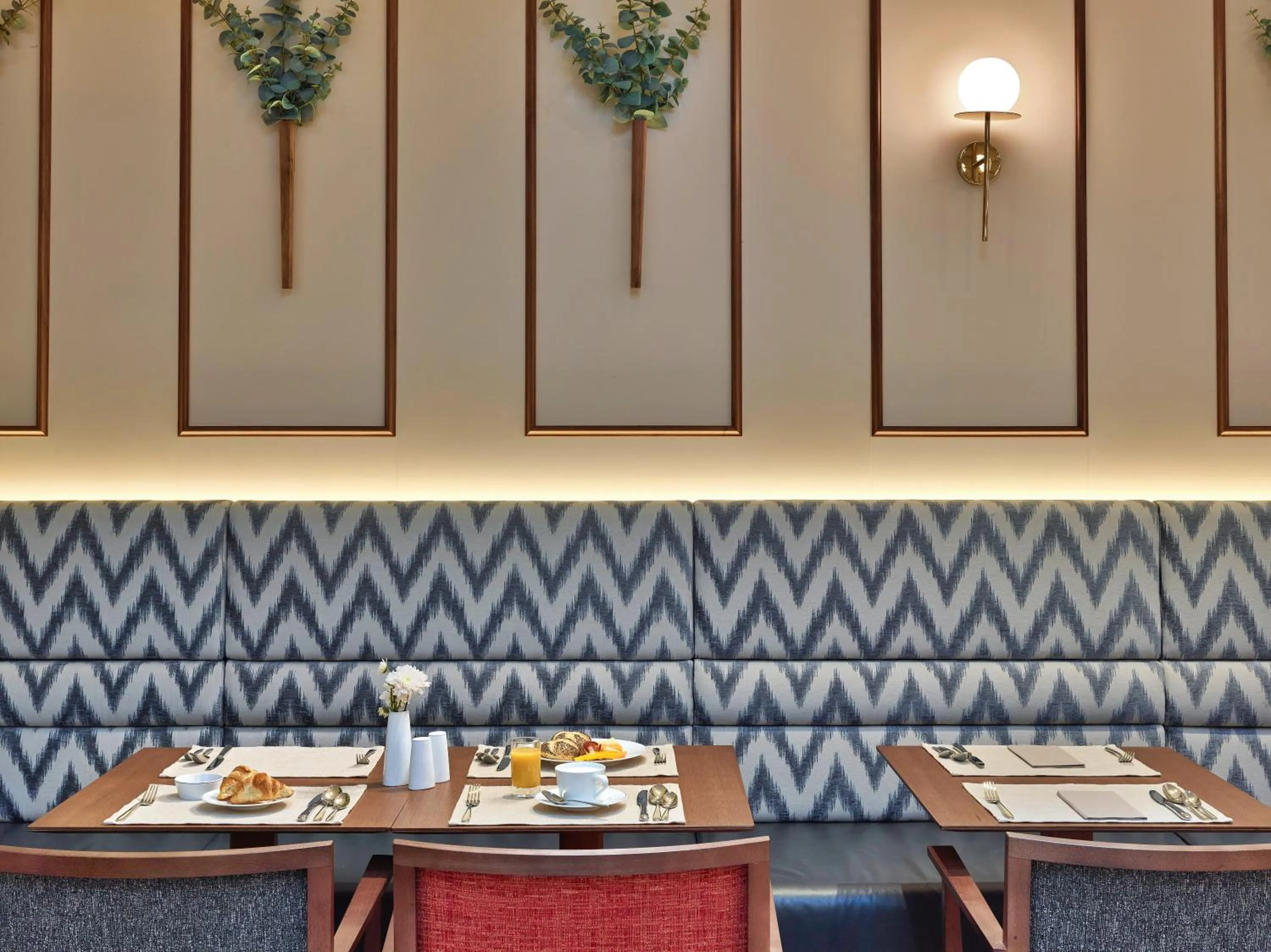 Breakfast in EST Grand Hotel Savoy