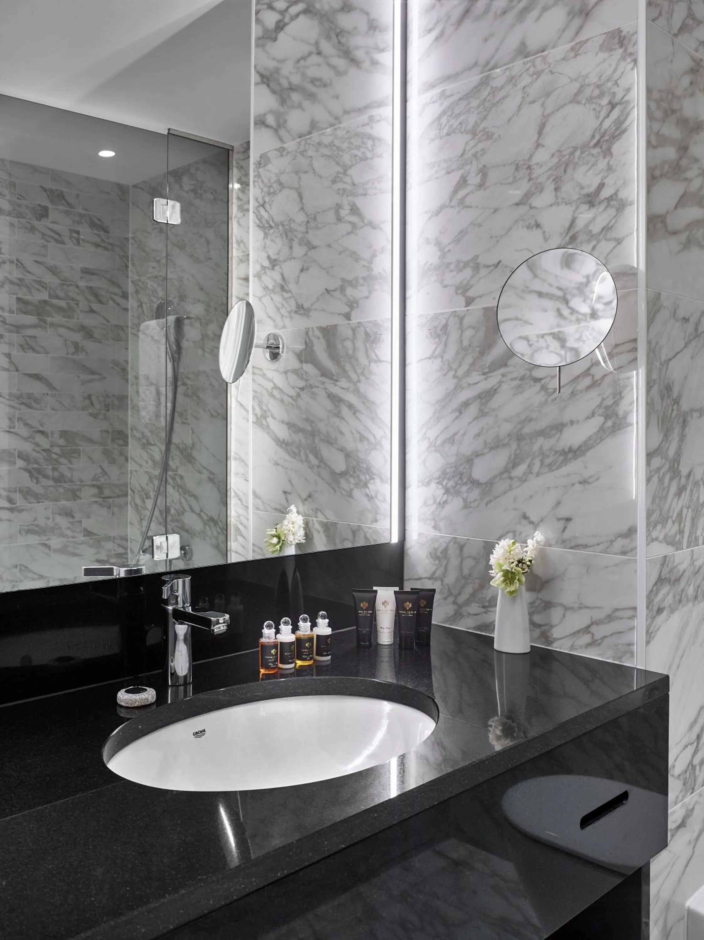 Bathroom in EST Grand Hotel Savoy