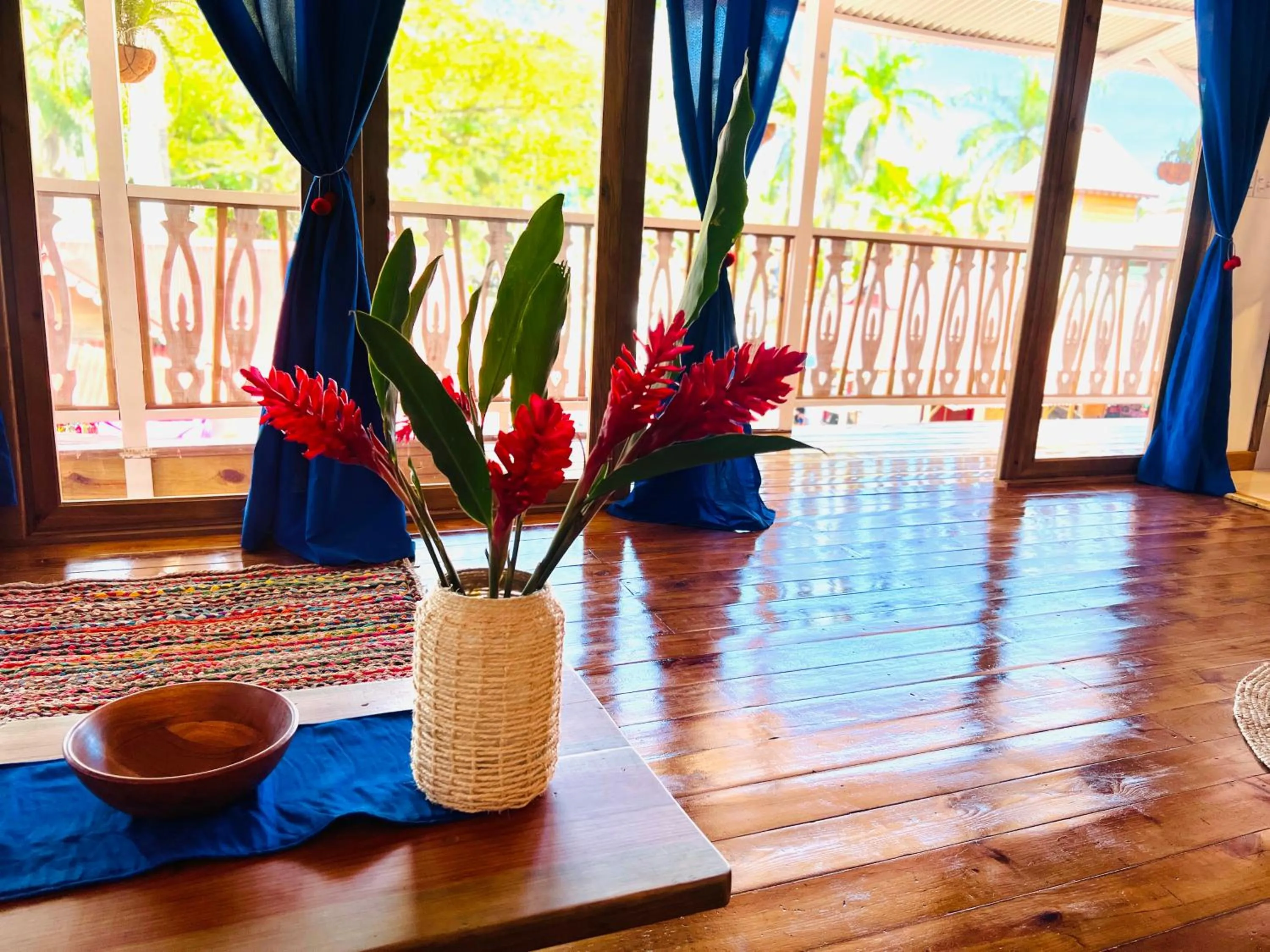 Living room in Casa Le Parc - Main Street