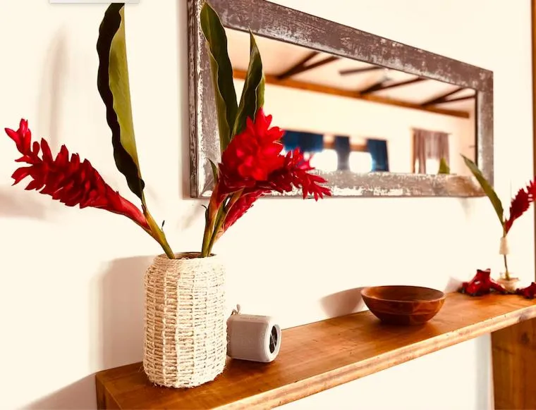 Decorative detail in Casa Le Parc - Main Street
