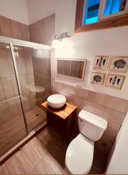 Shower in Casa Le Parc - Main Street