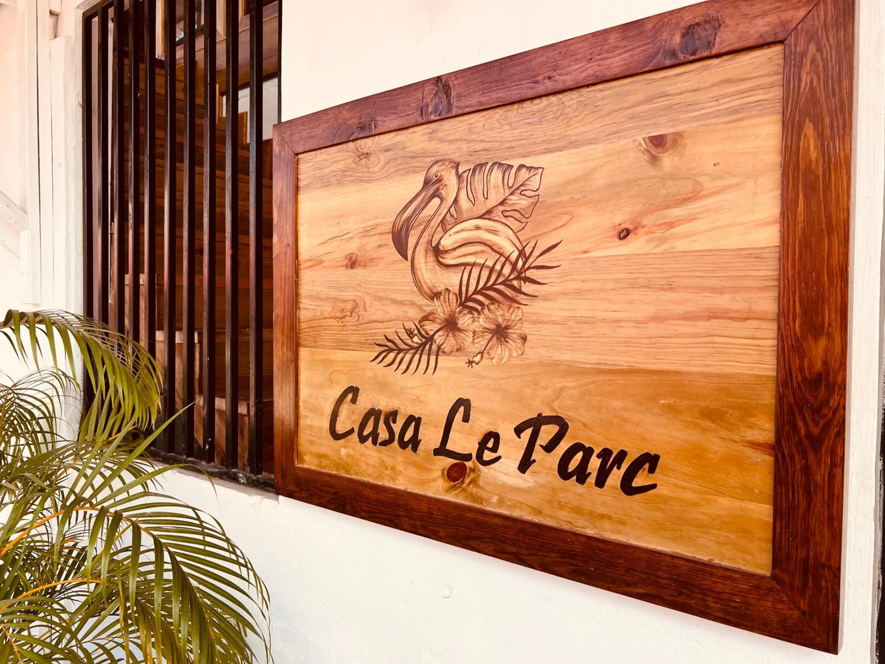 Logo/Certificate/Sign in Casa Le Parc - Main Street
