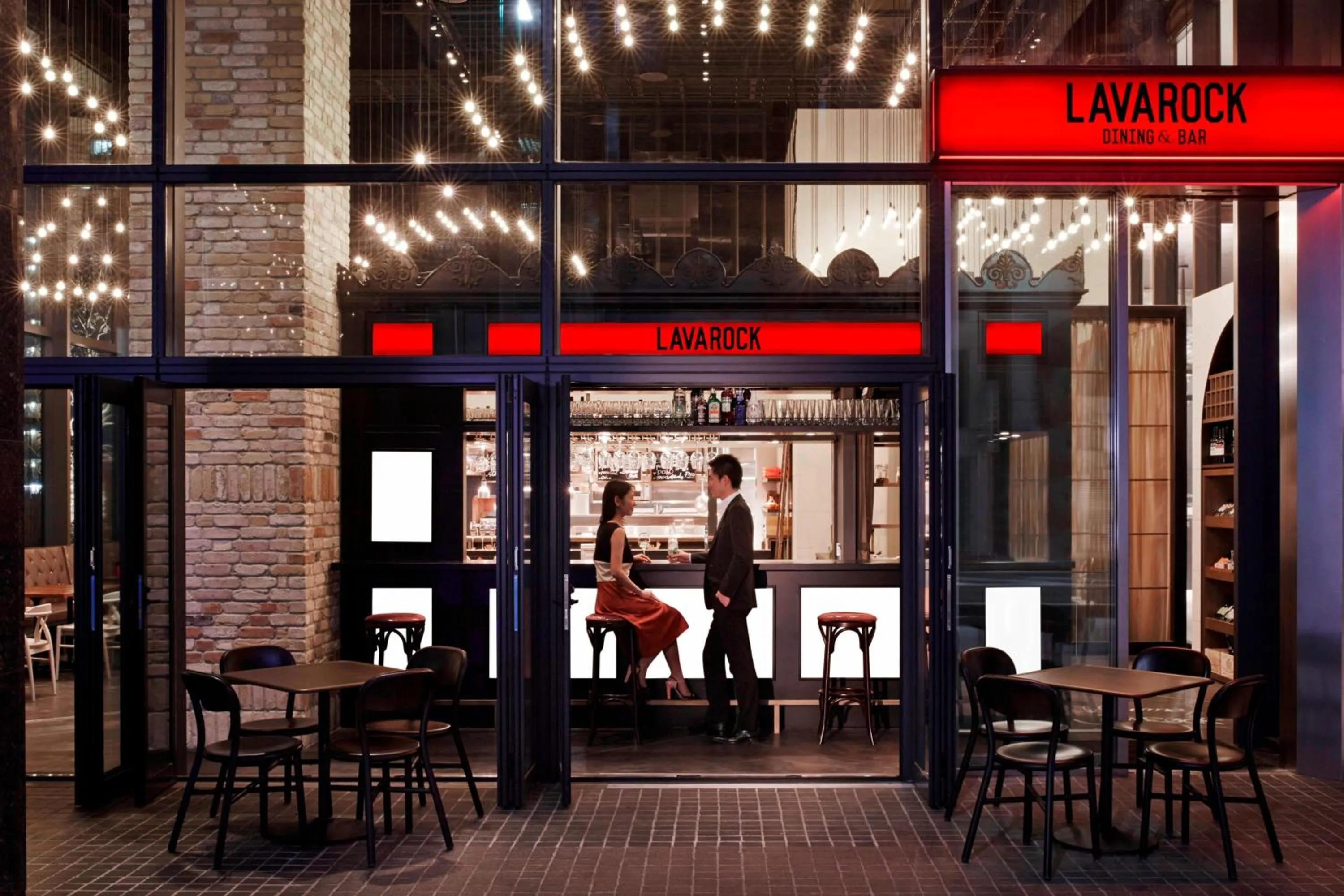 Restaurant/places to eat in Courtyard by Marriott Tokyo Station