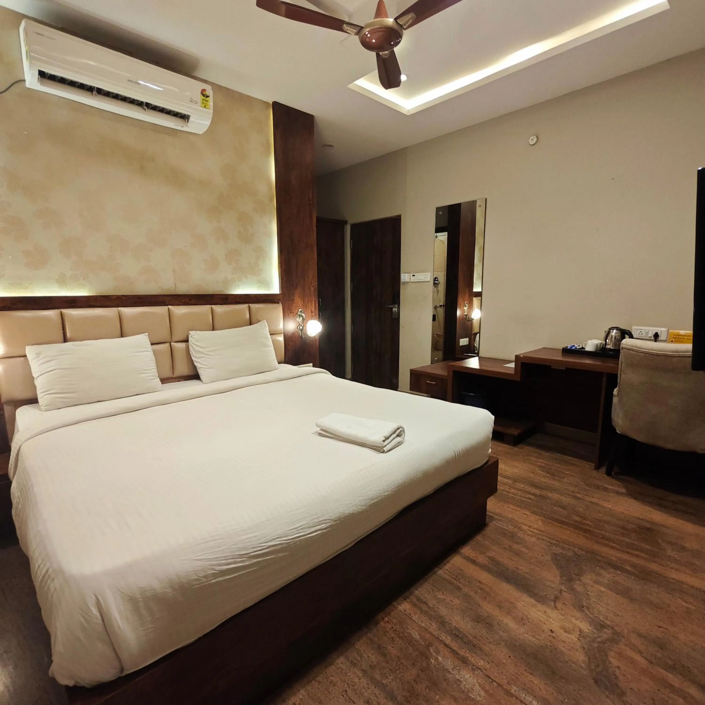 Bed in Al Noor Palace