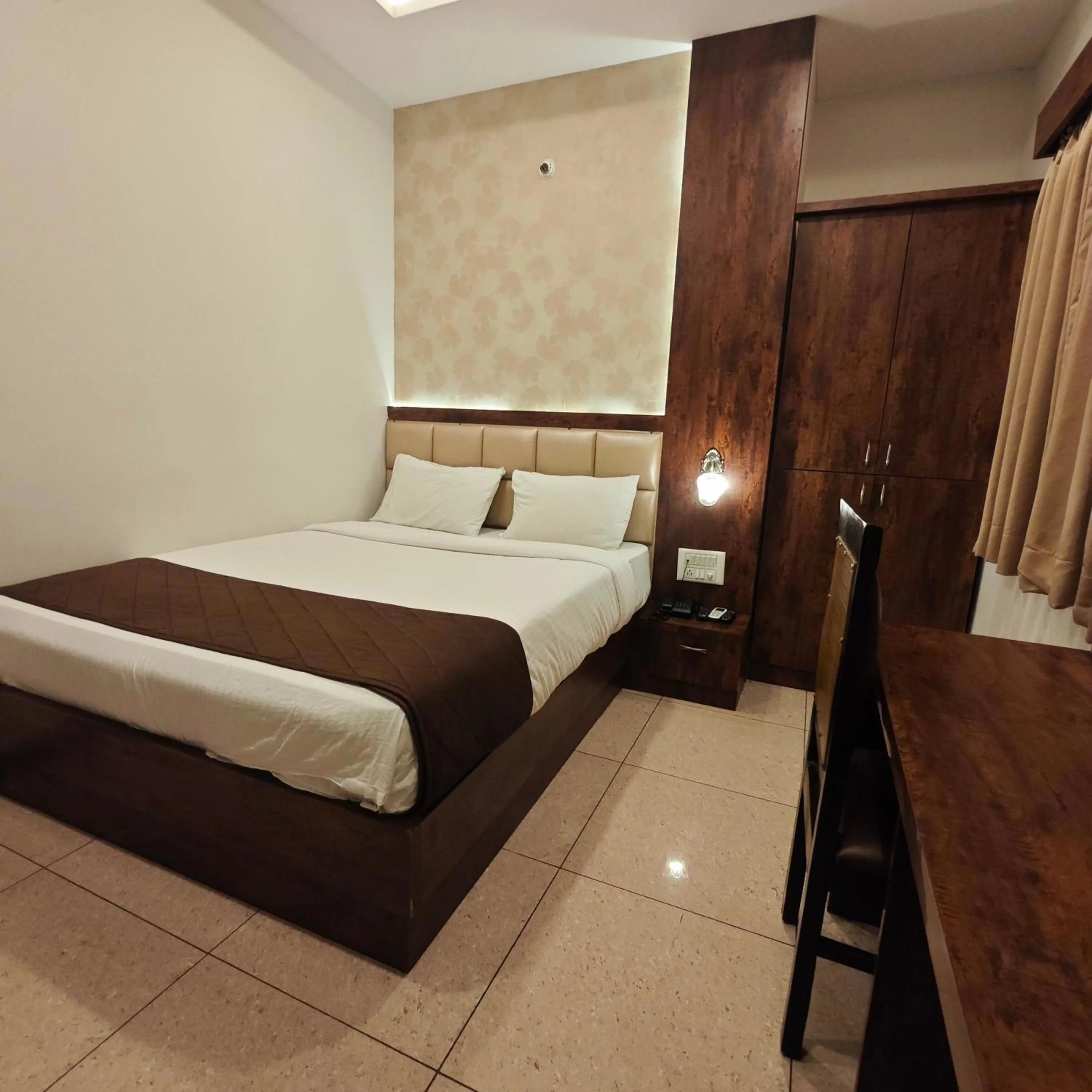 Bed in Al Noor Palace