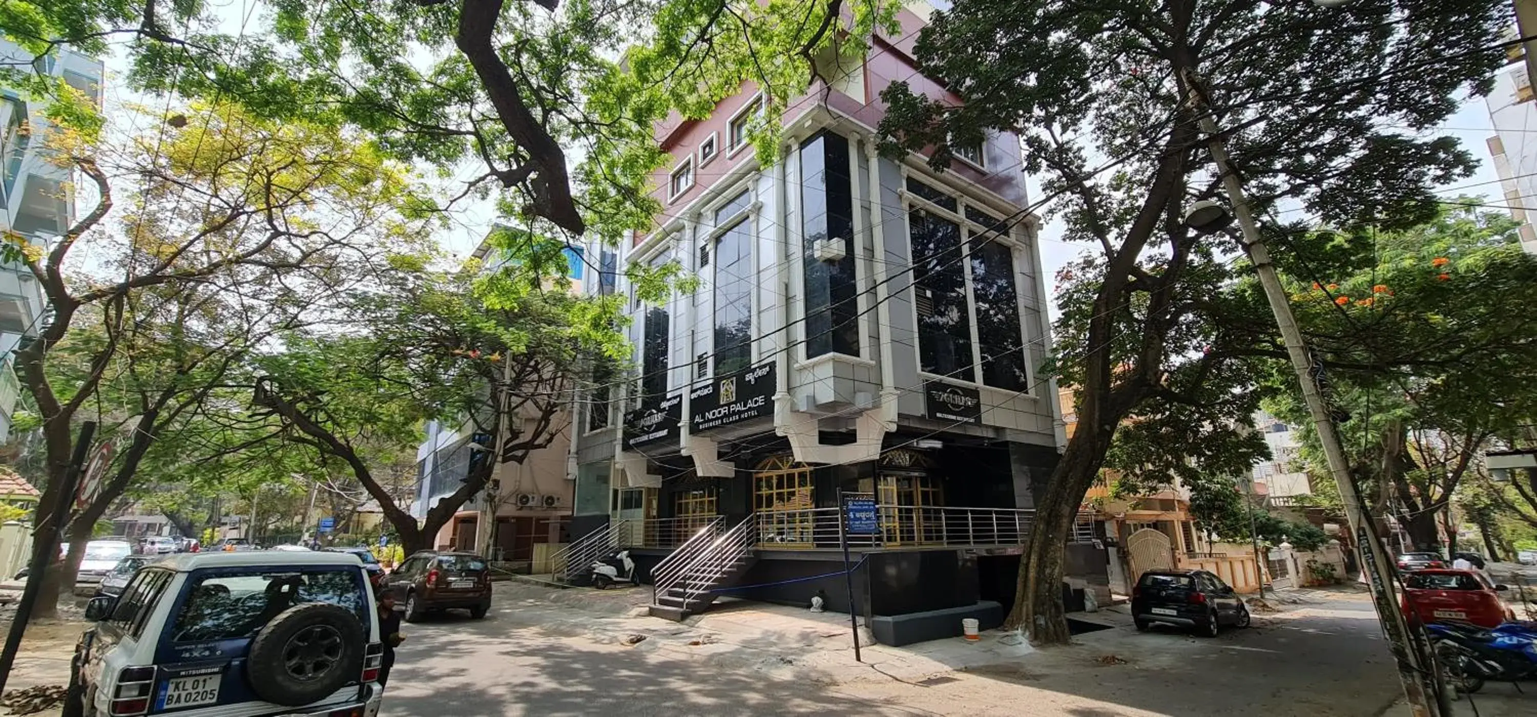 Property building in Al Noor Palace Property building in Al Noor Palace