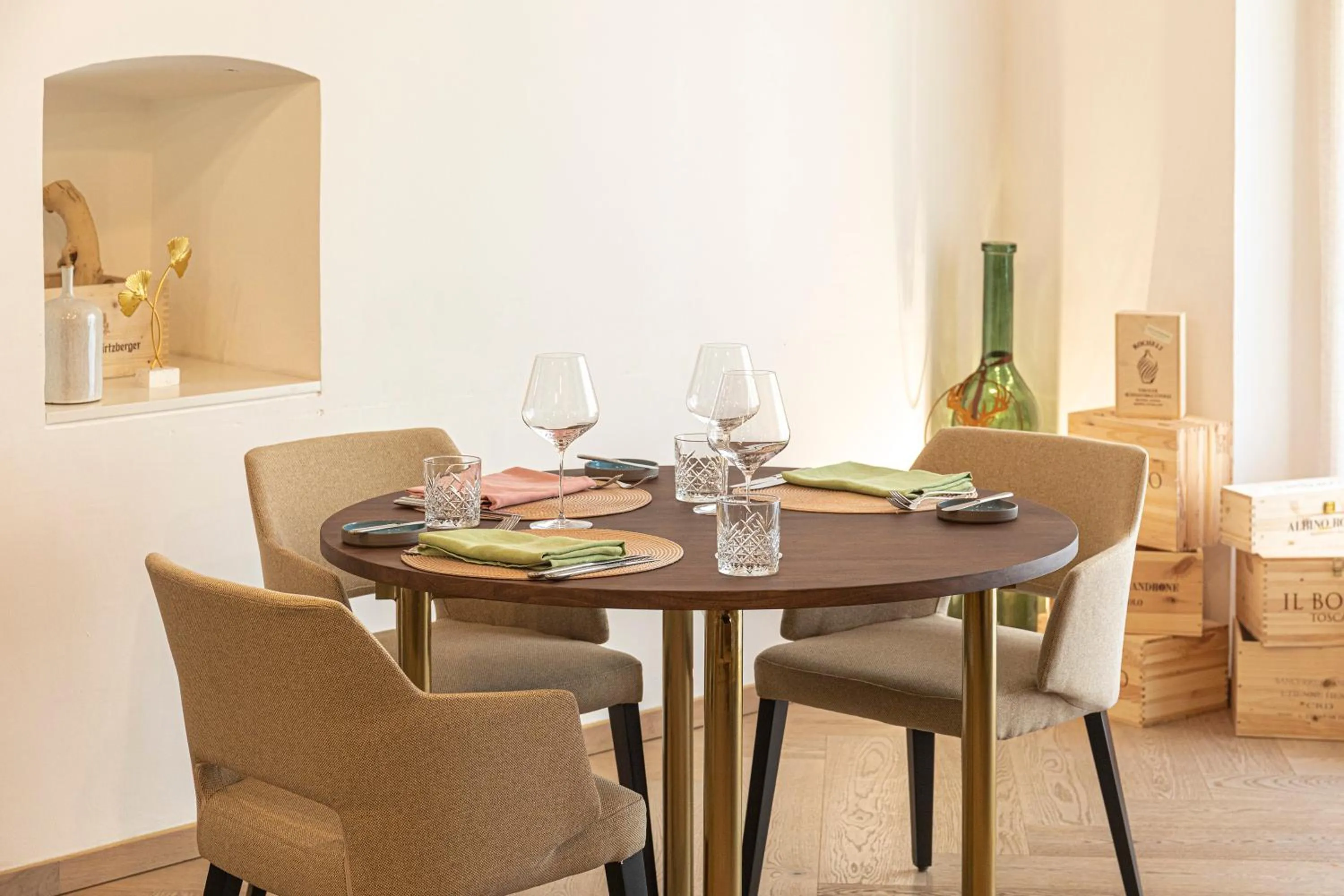 Restaurant/places to eat in Boutiquehotel Zum Goldenen Hirschen