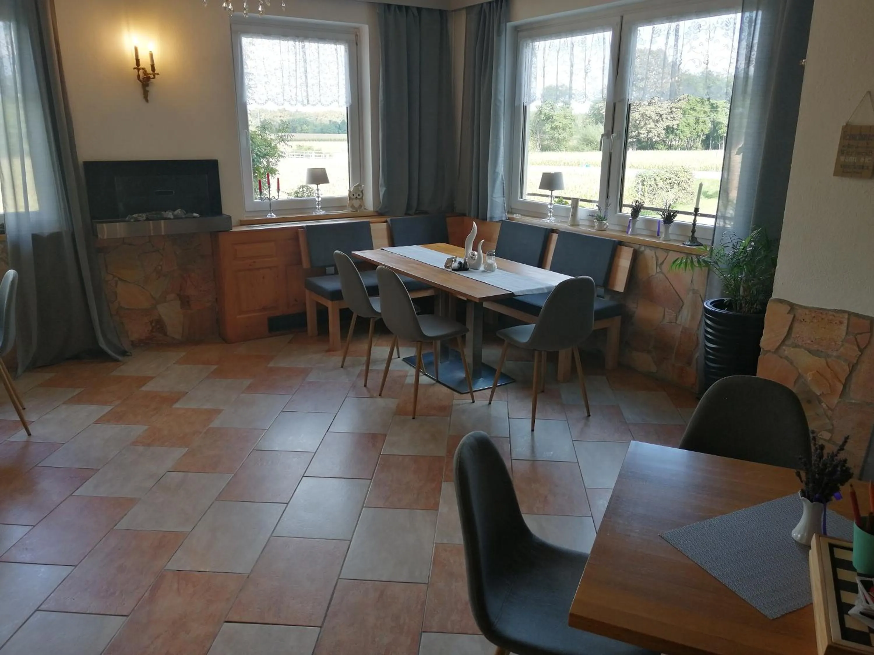 Restaurant/places to eat in Pension Arkadenhof