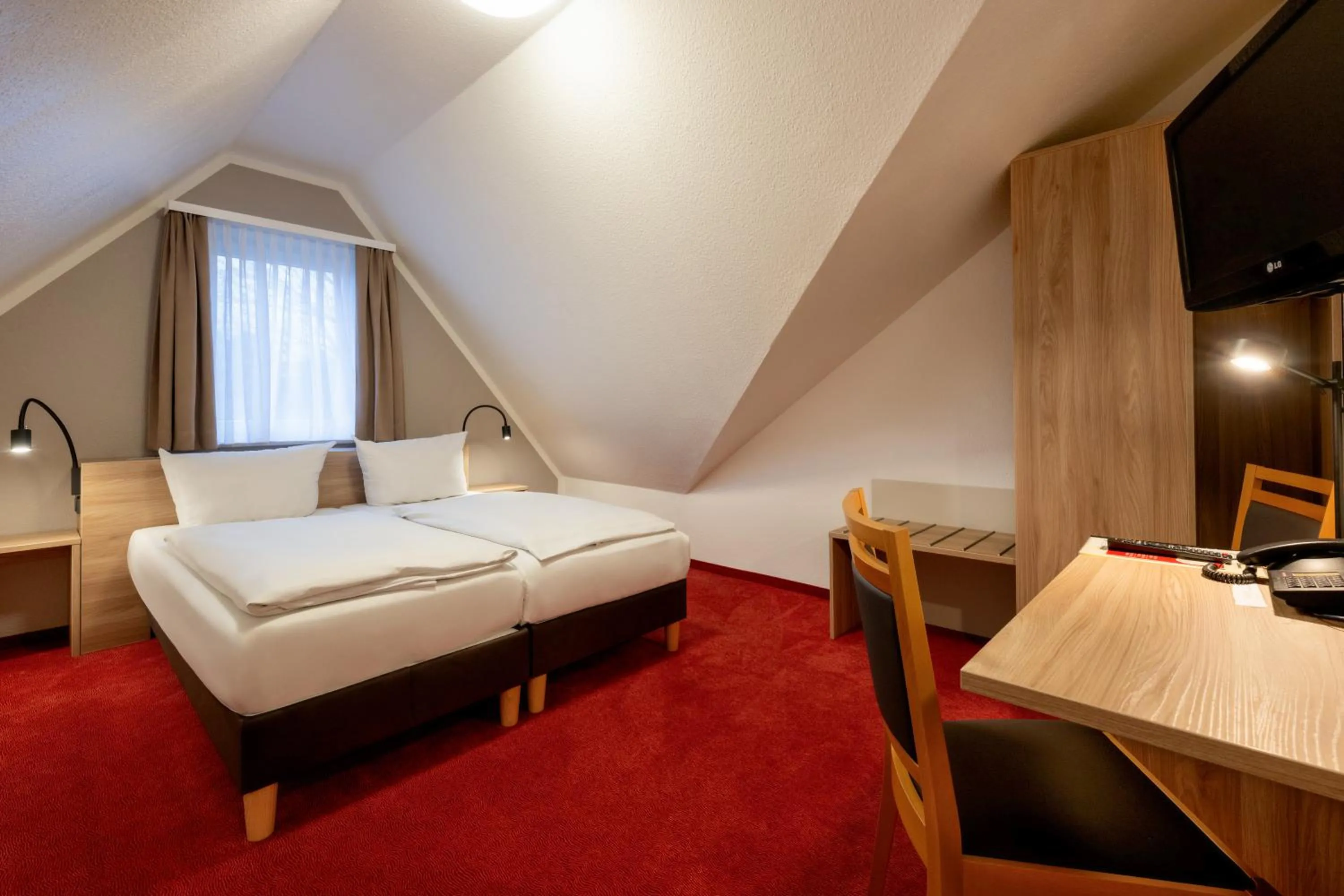 Photo of the whole room, Bed in Jägerheim