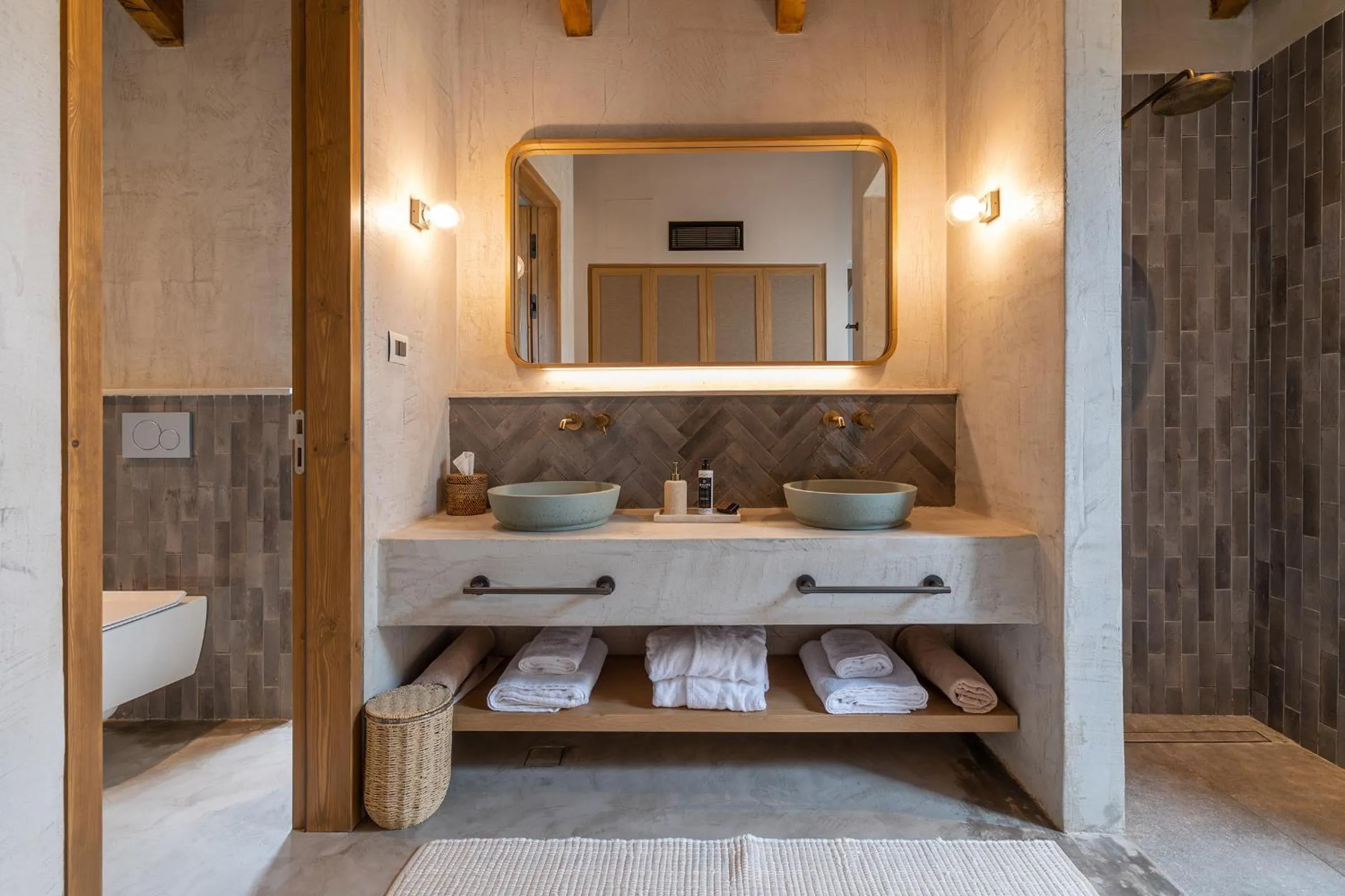 Bathroom, Bed in Eliamos Villas Hotel & Spa