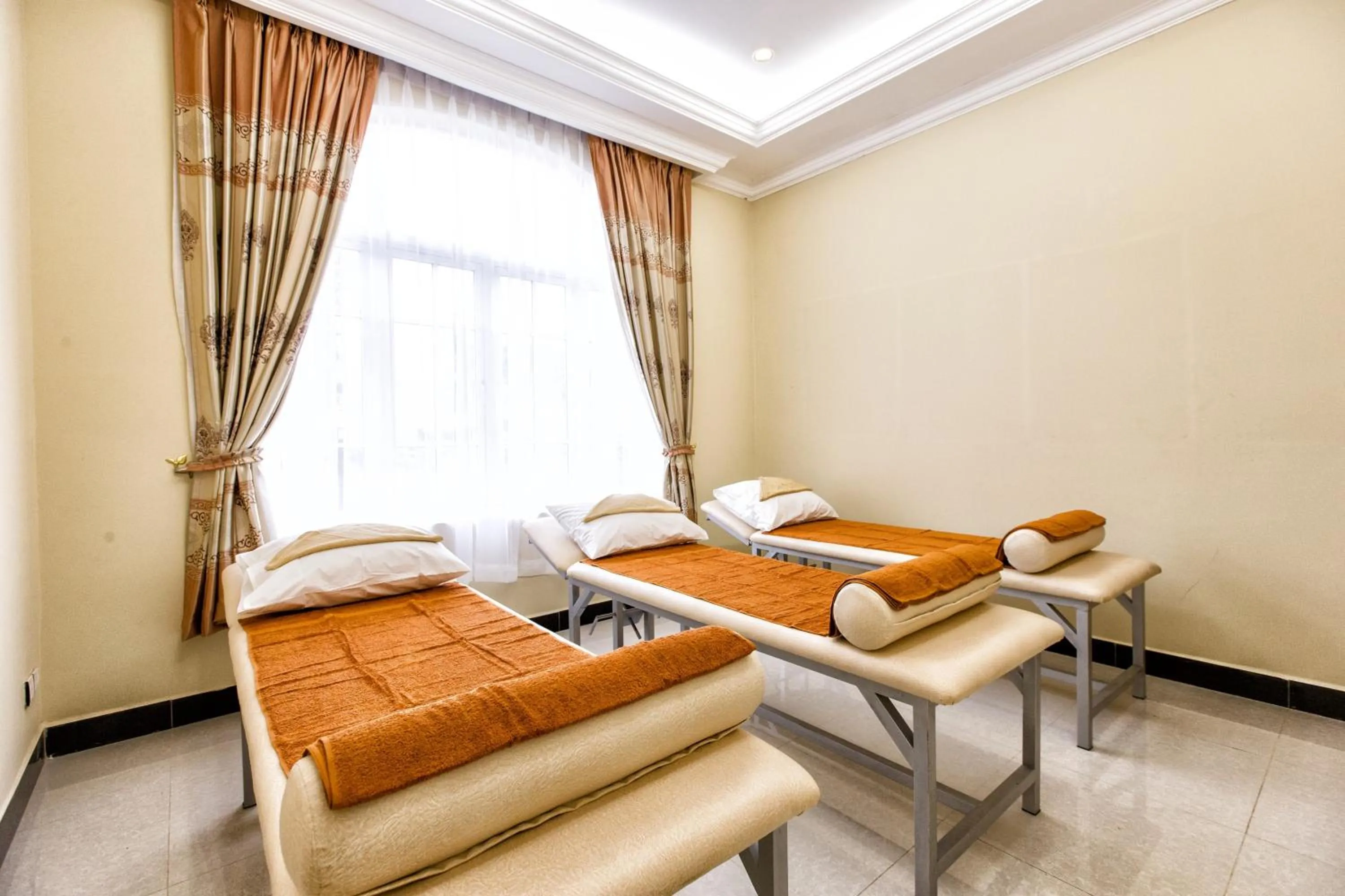 Massage in Classy Hotel & Spa