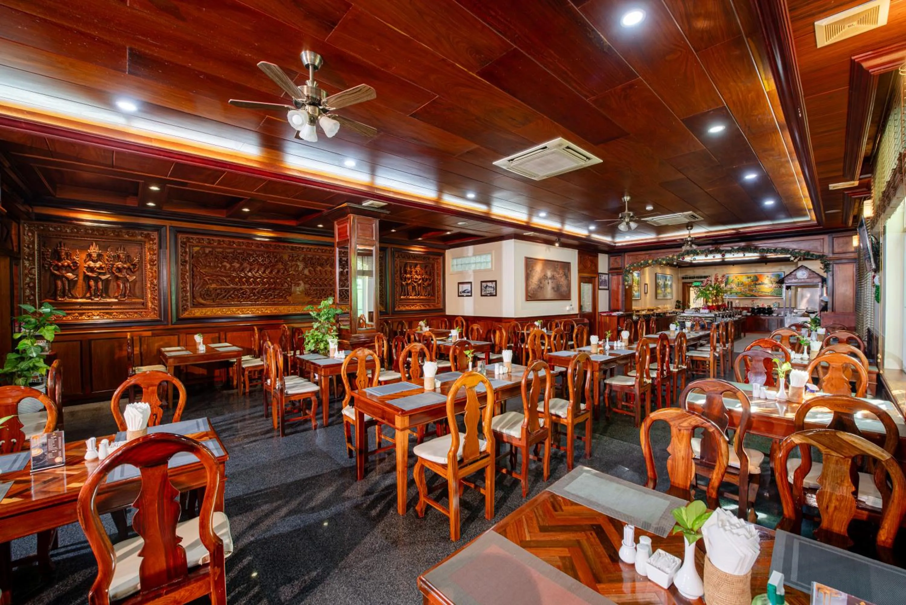 Restaurant/places to eat in Classy Hotel & Spa