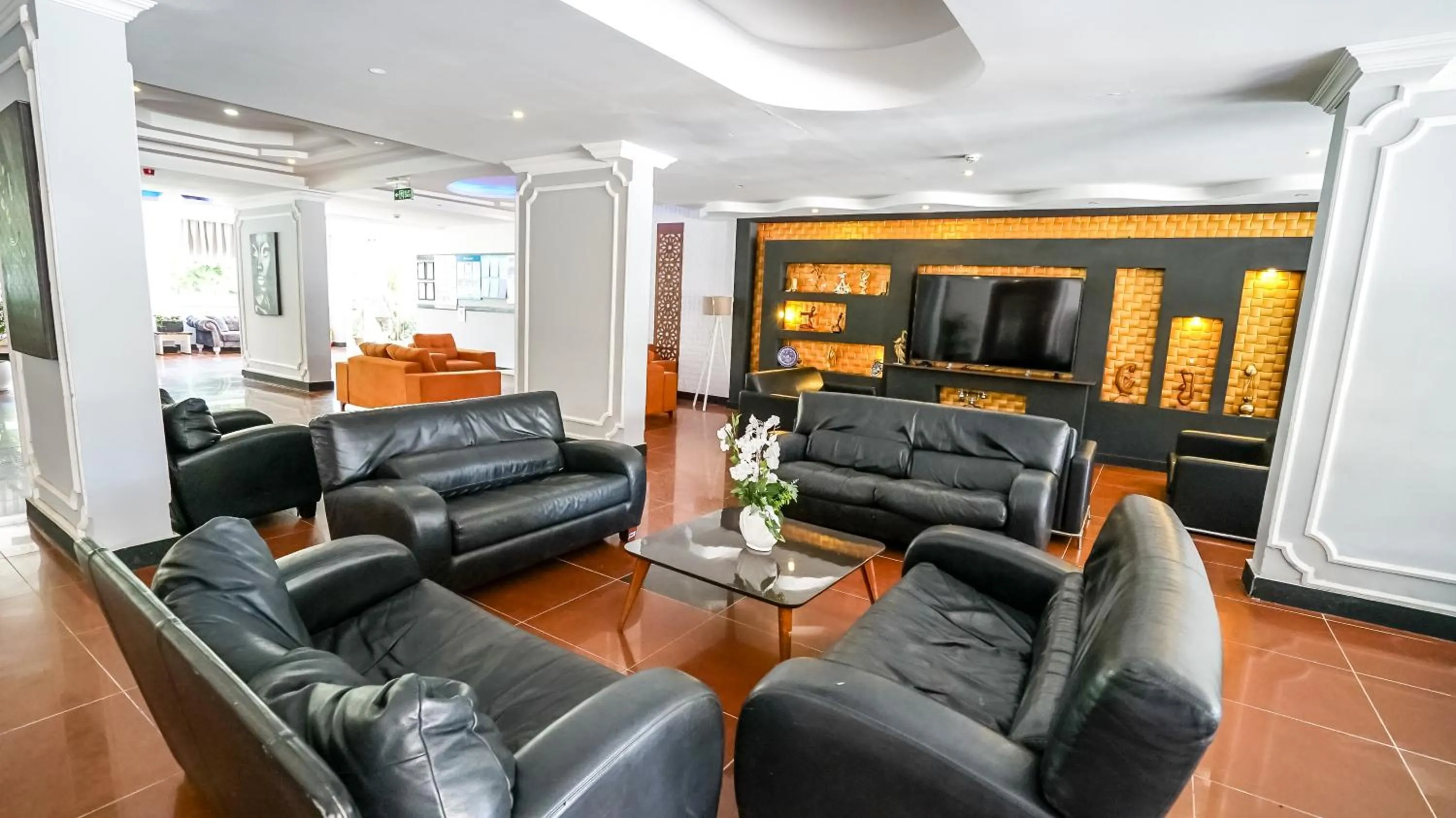 Lobby or reception in CASTLE PARK HOTEL